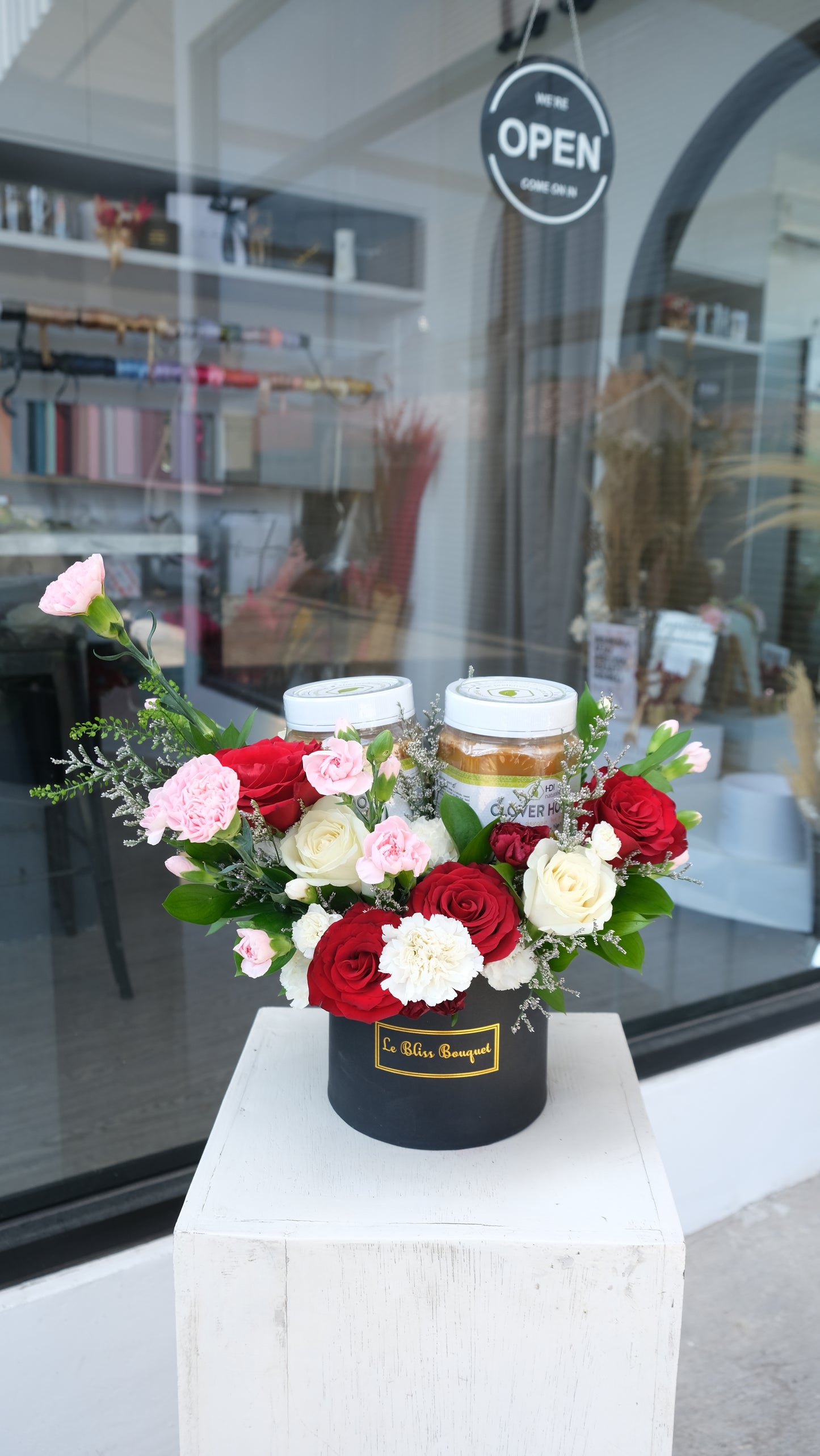 Honey and Flowers Set Get Well Soon Hamper Gift