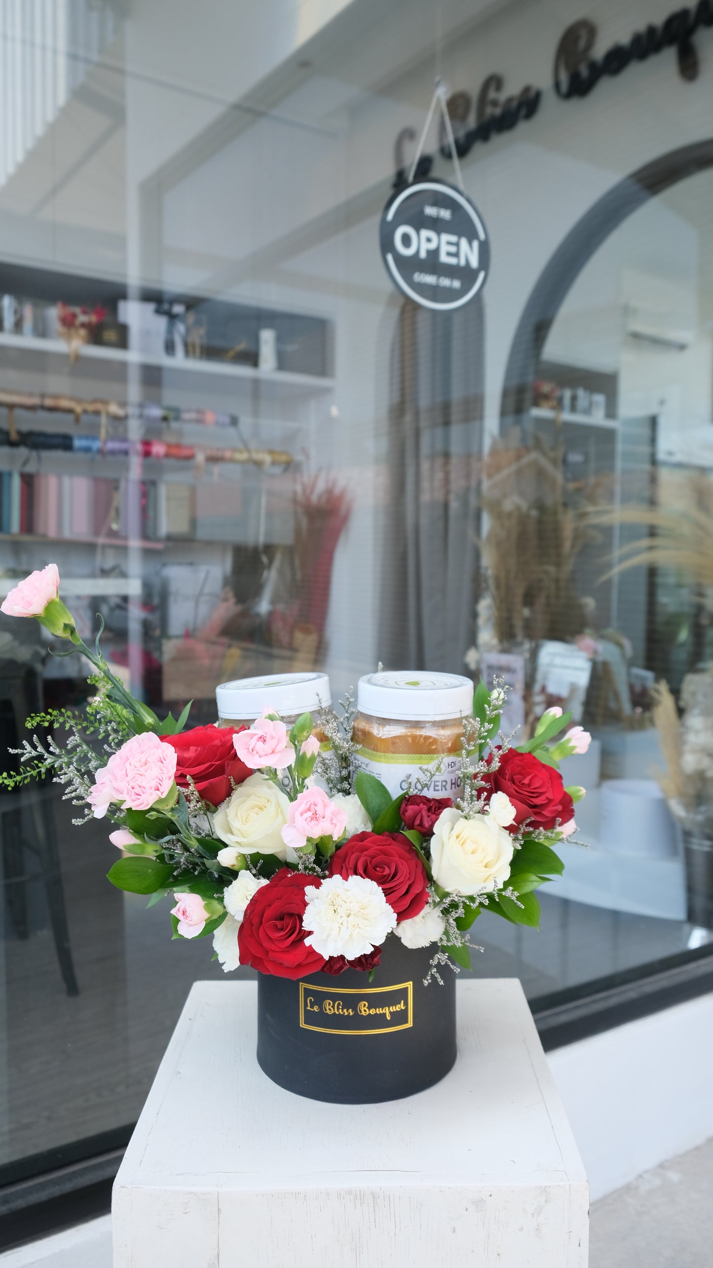 Honey and Flowers Set Get Well Soon Hamper Gift