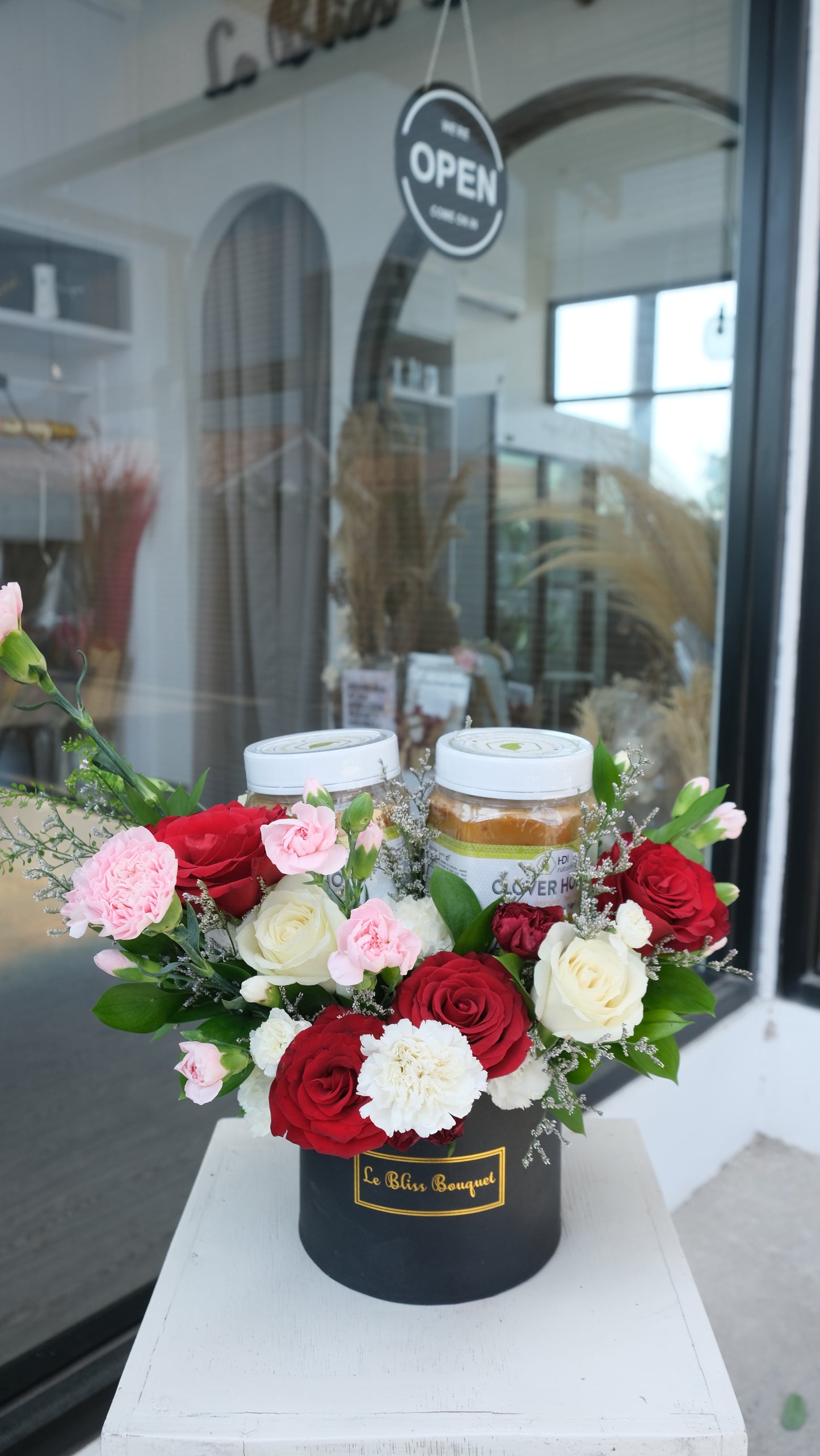 Honey and Flowers Set Get Well Soon Hamper Gift