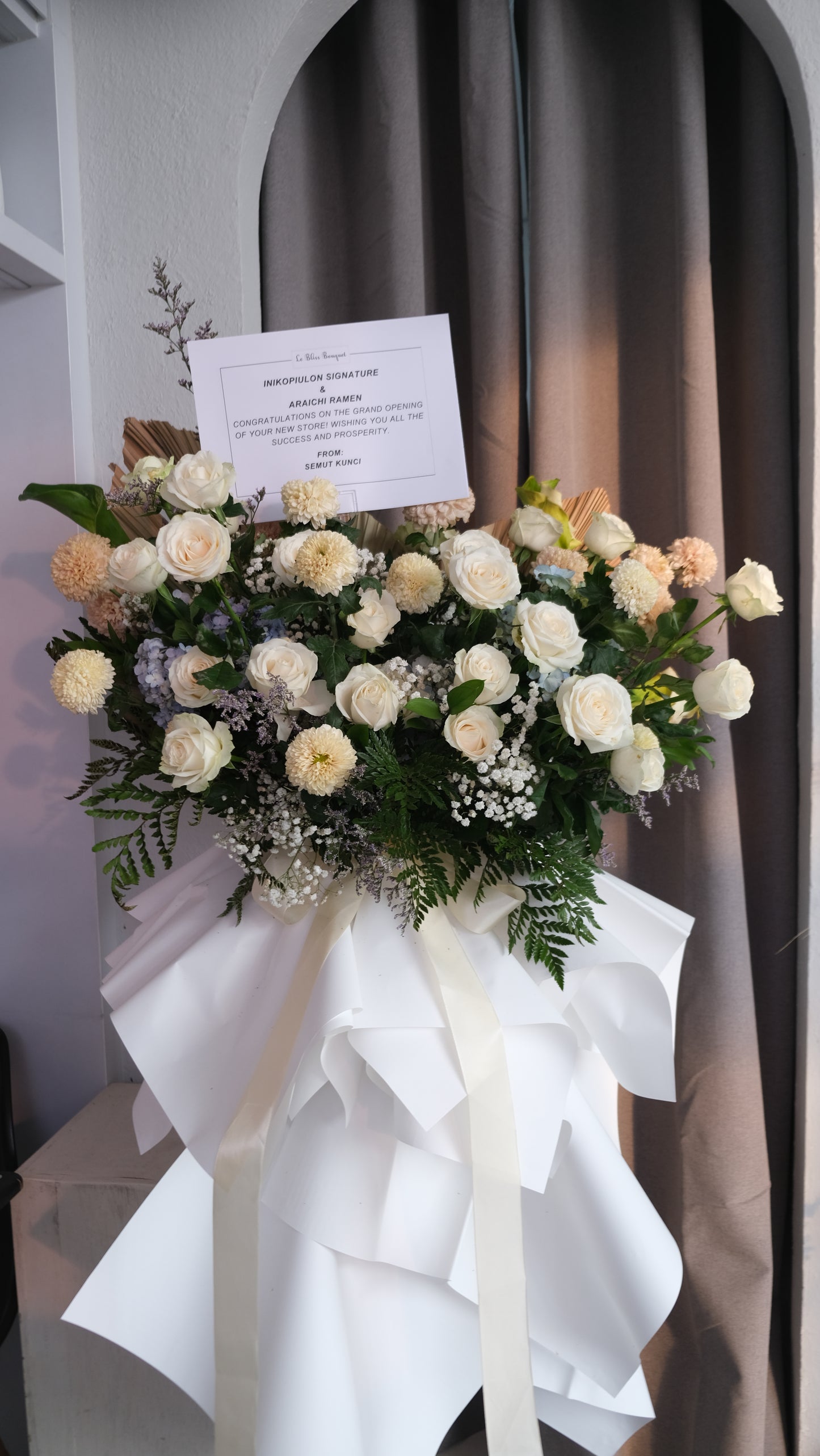 White Standing Flower