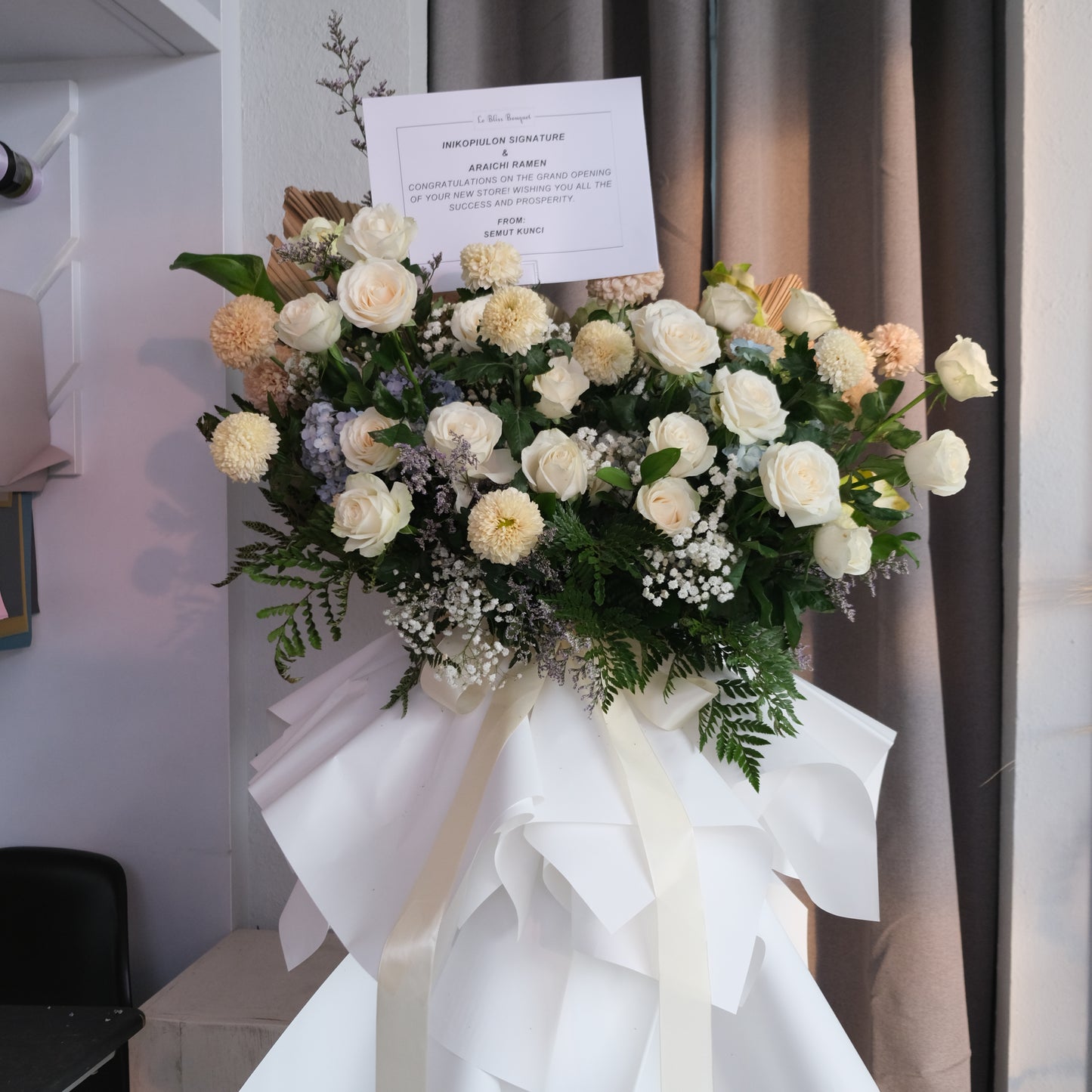 White Standing Flower