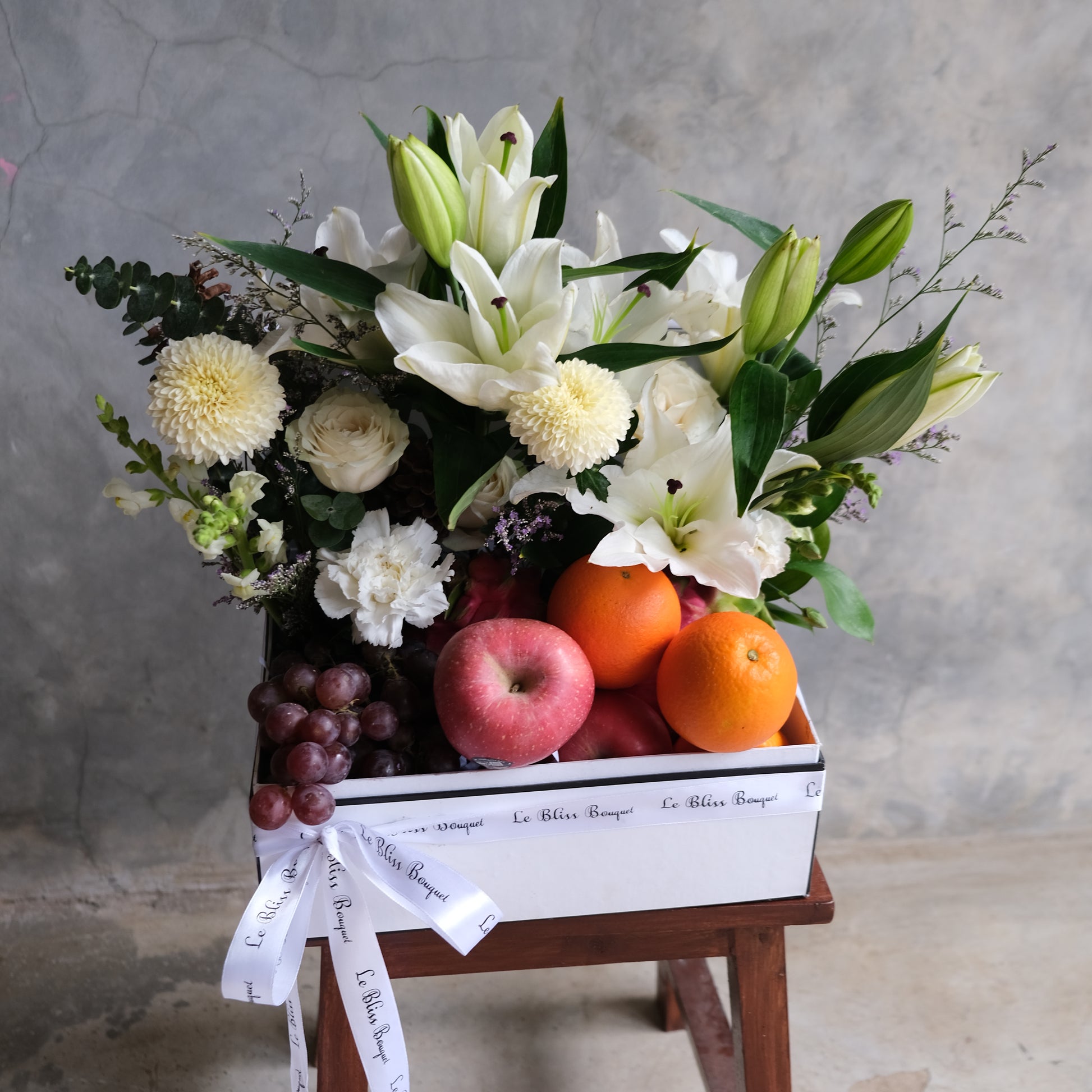 Premium Box Fruit Flower Parcel - Le Bliss Bouquet