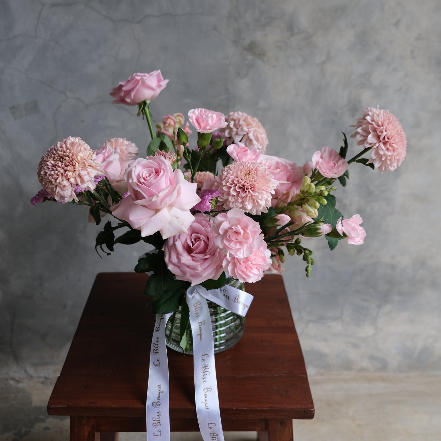 Sweet Pink Roses Vase