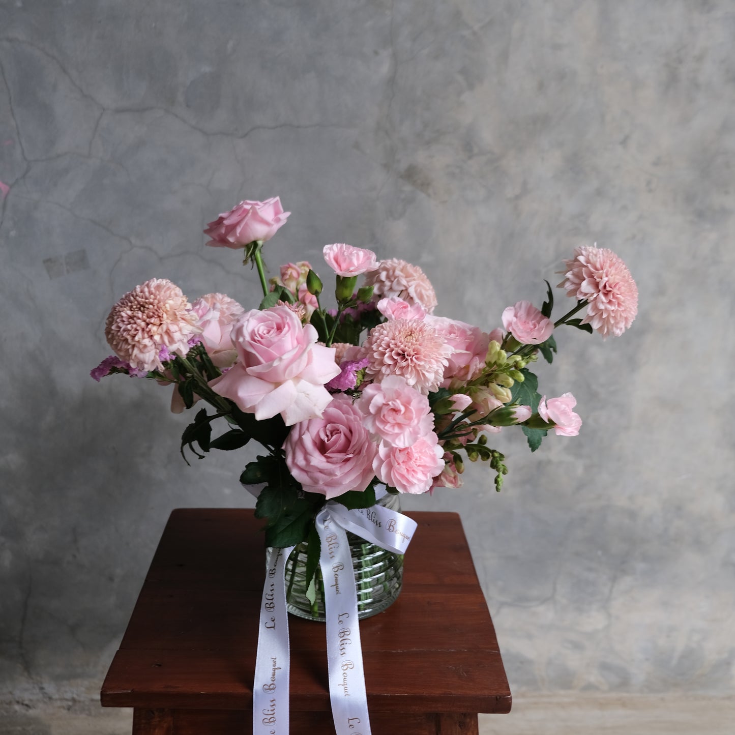 Sweet Pink Roses Vase