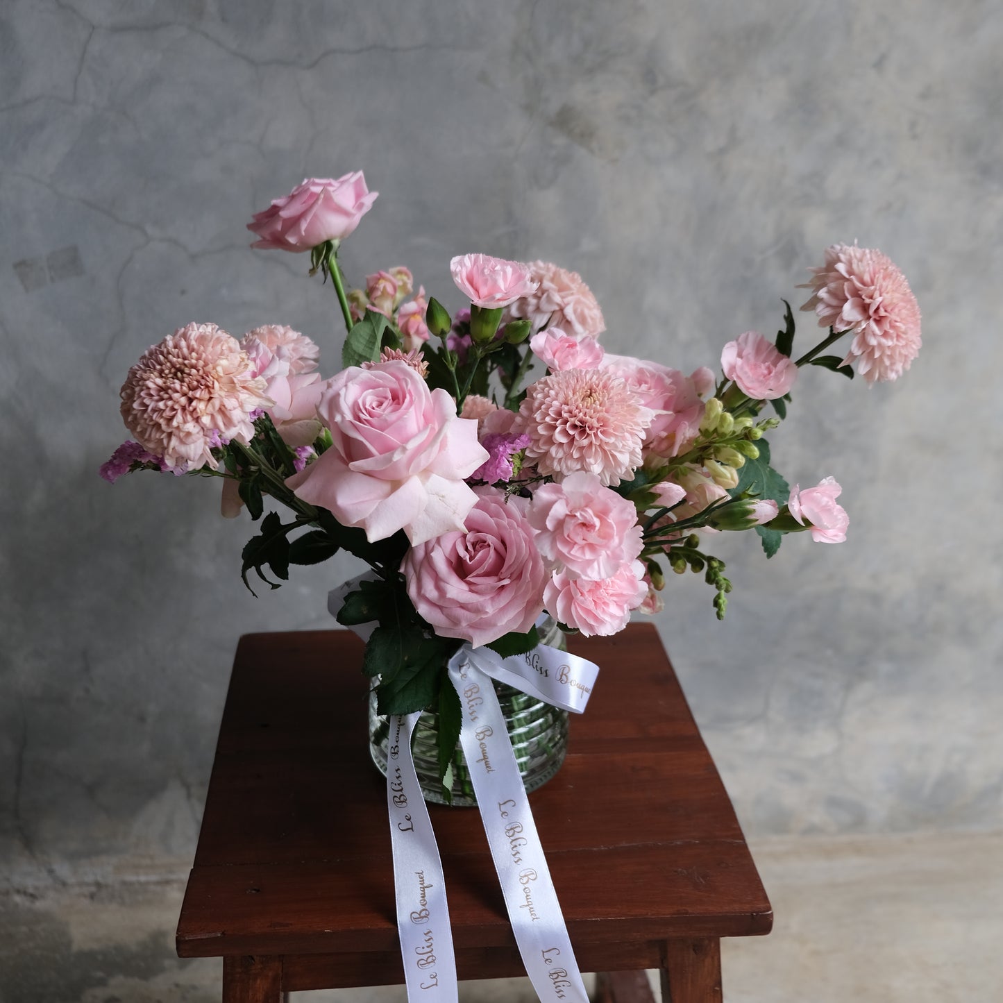 Sweet Pink Roses Vase