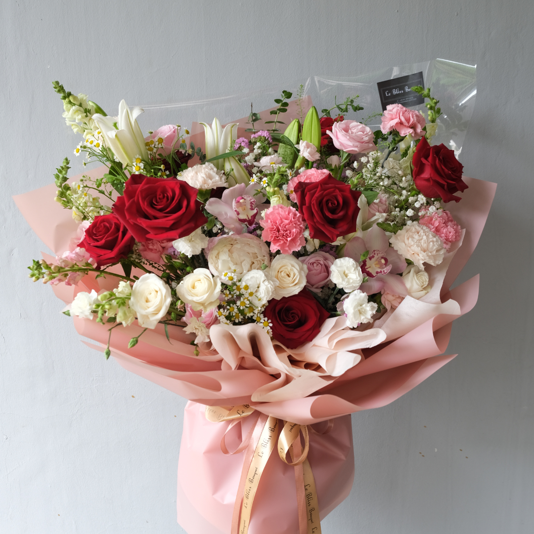 Explorer Rose Peony Human Size Bouquet - Le Bliss Bouquet - Florist Cirebon, Buket Bunga Cirebon