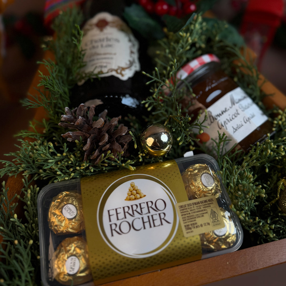 Charles Du Lac Xmas Tree Hamper
