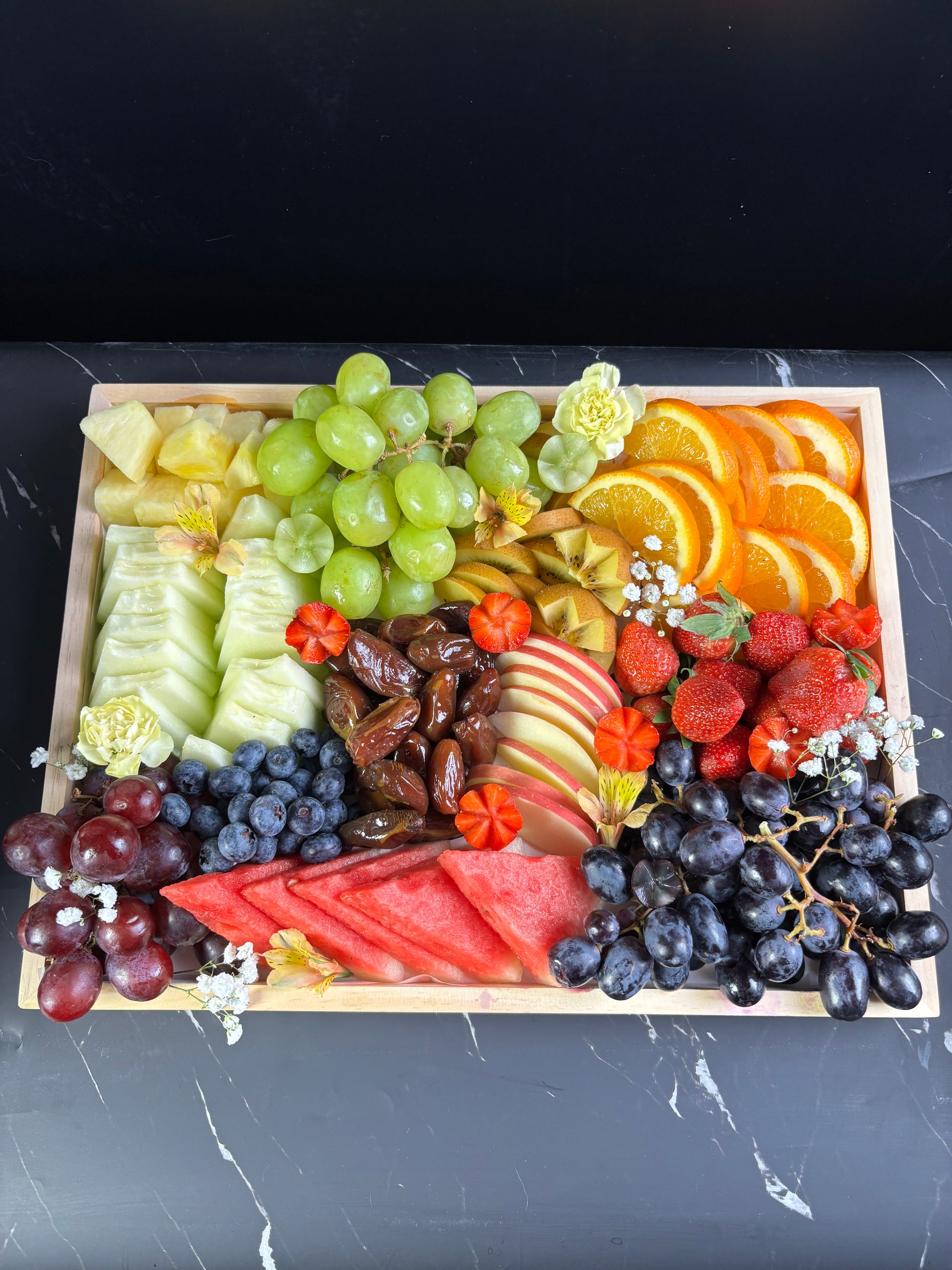 Fresh and Colorful Fruit Platter for Eid Celebration, hamper Eid Fitr Jakarta Parcel Lebaran Ramadan 