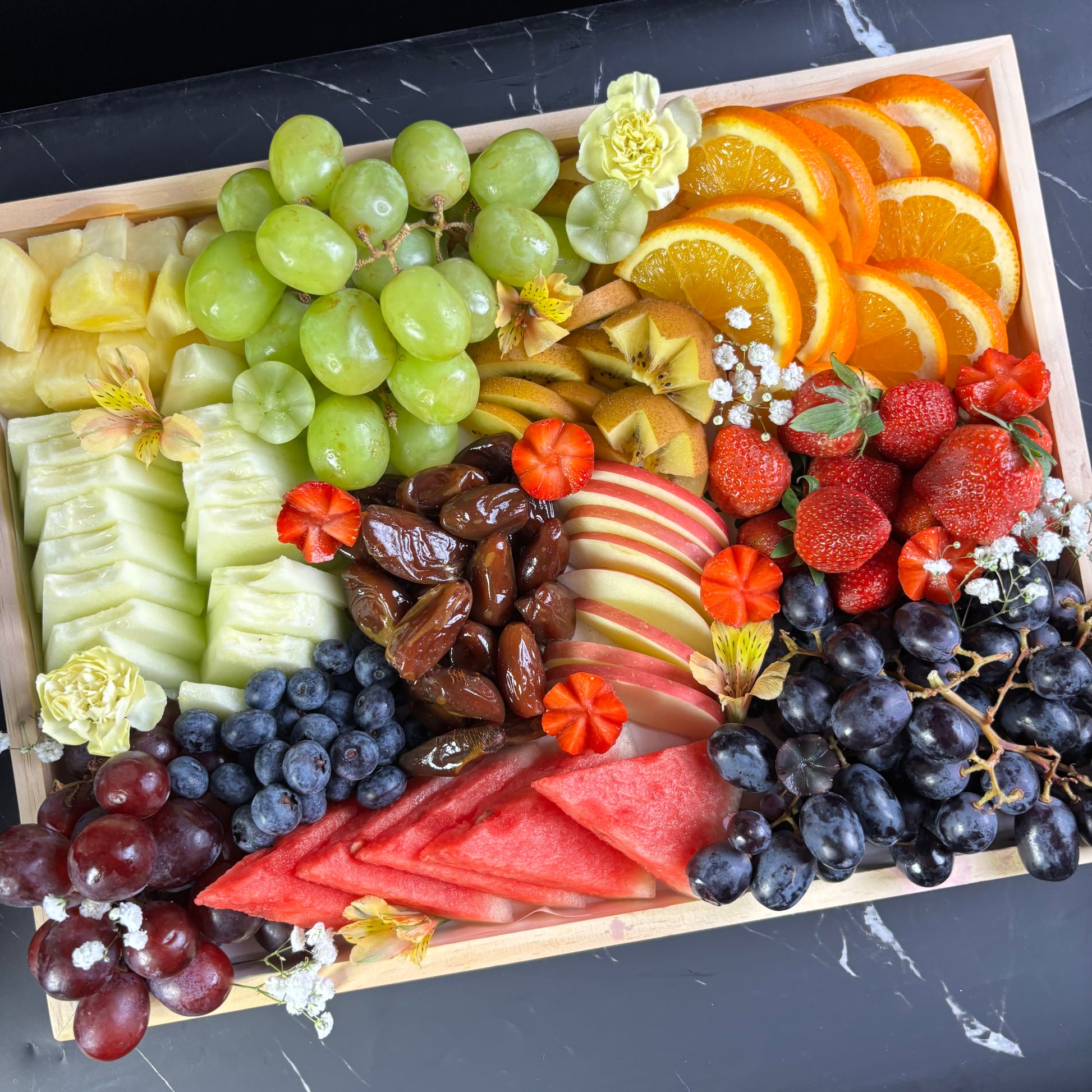 Fresh and Colorful Fruit Selection for Eid Celebration, hamper Eid Fitr Jakarta Parcel Lebaran Ramadan