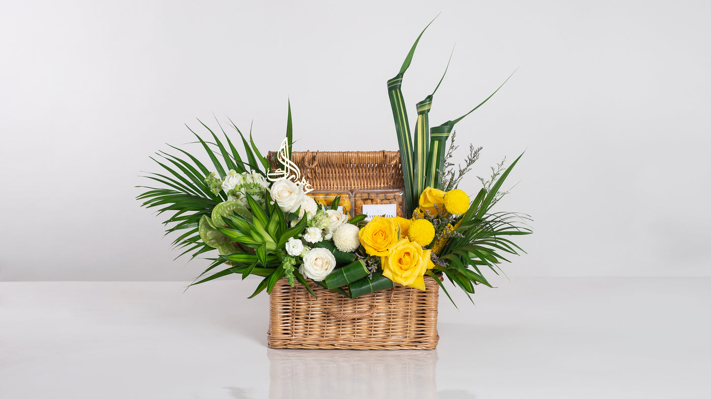 Hamper Eid Fitr in Jakarta delivery by Le Bliss Parcel lebaran bunga dengan cookies