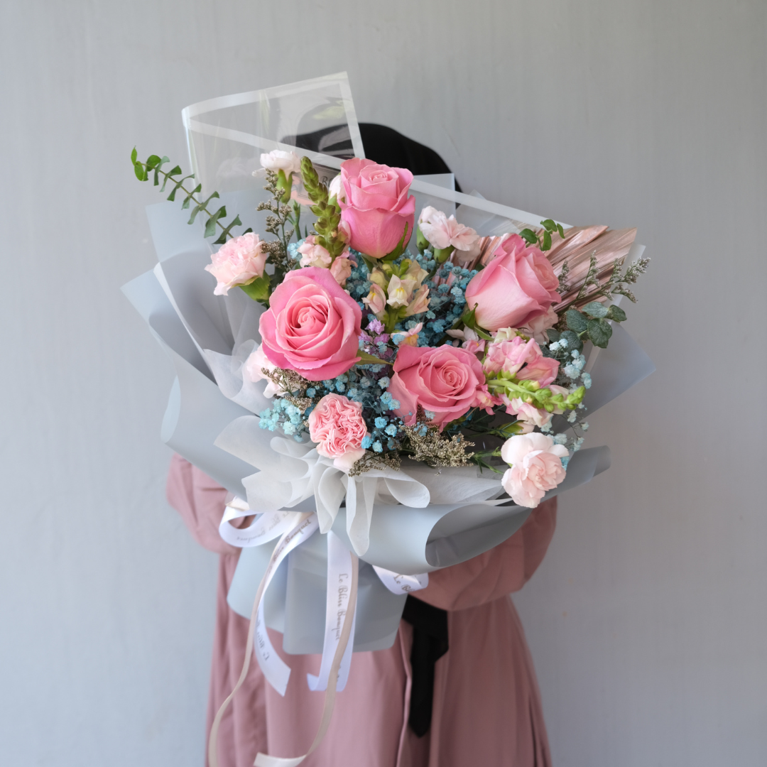 Hermosa Rose Bouquet with soft pink roses wrapped elegantly – available at Le Bliss, toko bunga bintaro