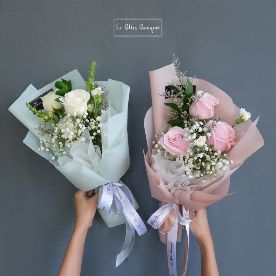 Signature Three Rose Smallie Bouquet