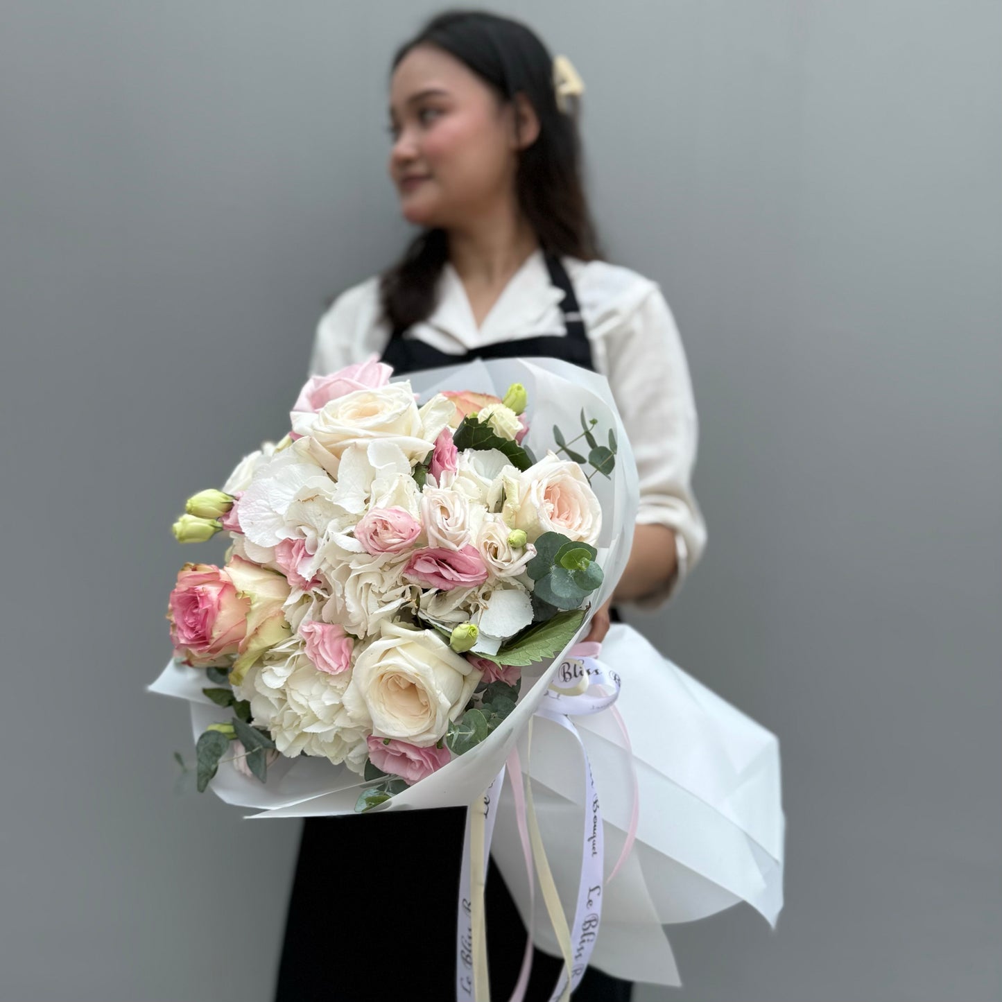 Aurélia Round Bouquet