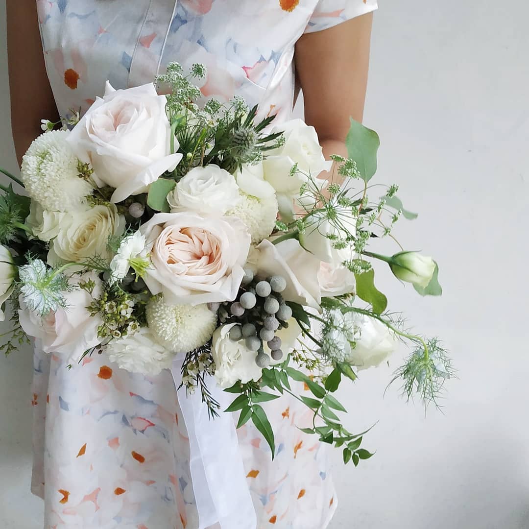 White Ohara Avalanche Bridal Bouquet