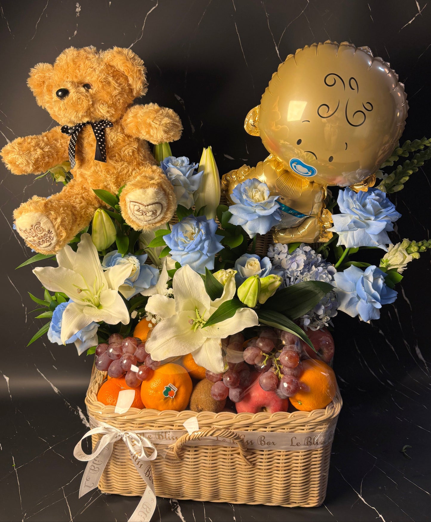 Newborn Grand Fruit Parcel – Parcel Buah untuk Bayi Baru Lahir dengan Pengiriman Jakarta, Tangerang, Surabaya, Cirebon | Le Bliss Bouquet