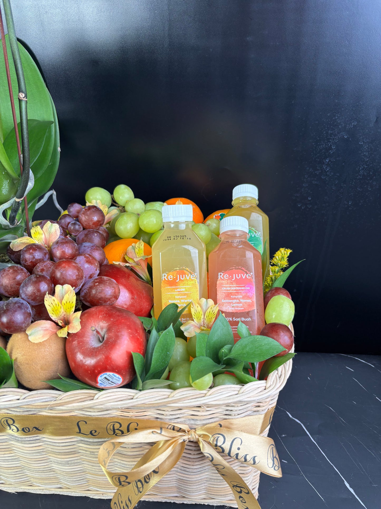 Orchid Fruit Rejuve Rattan Parcel