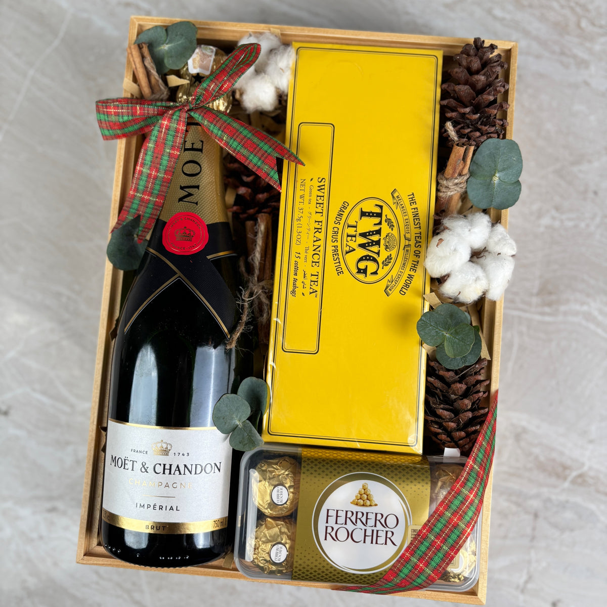 Champagne Tea Choco Hamper
