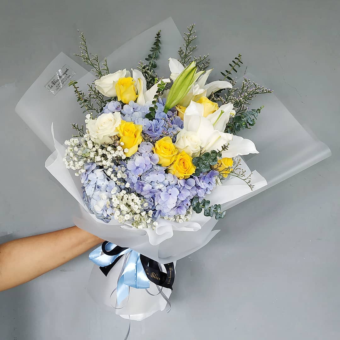 Blue Hydrangea Large Bouquet