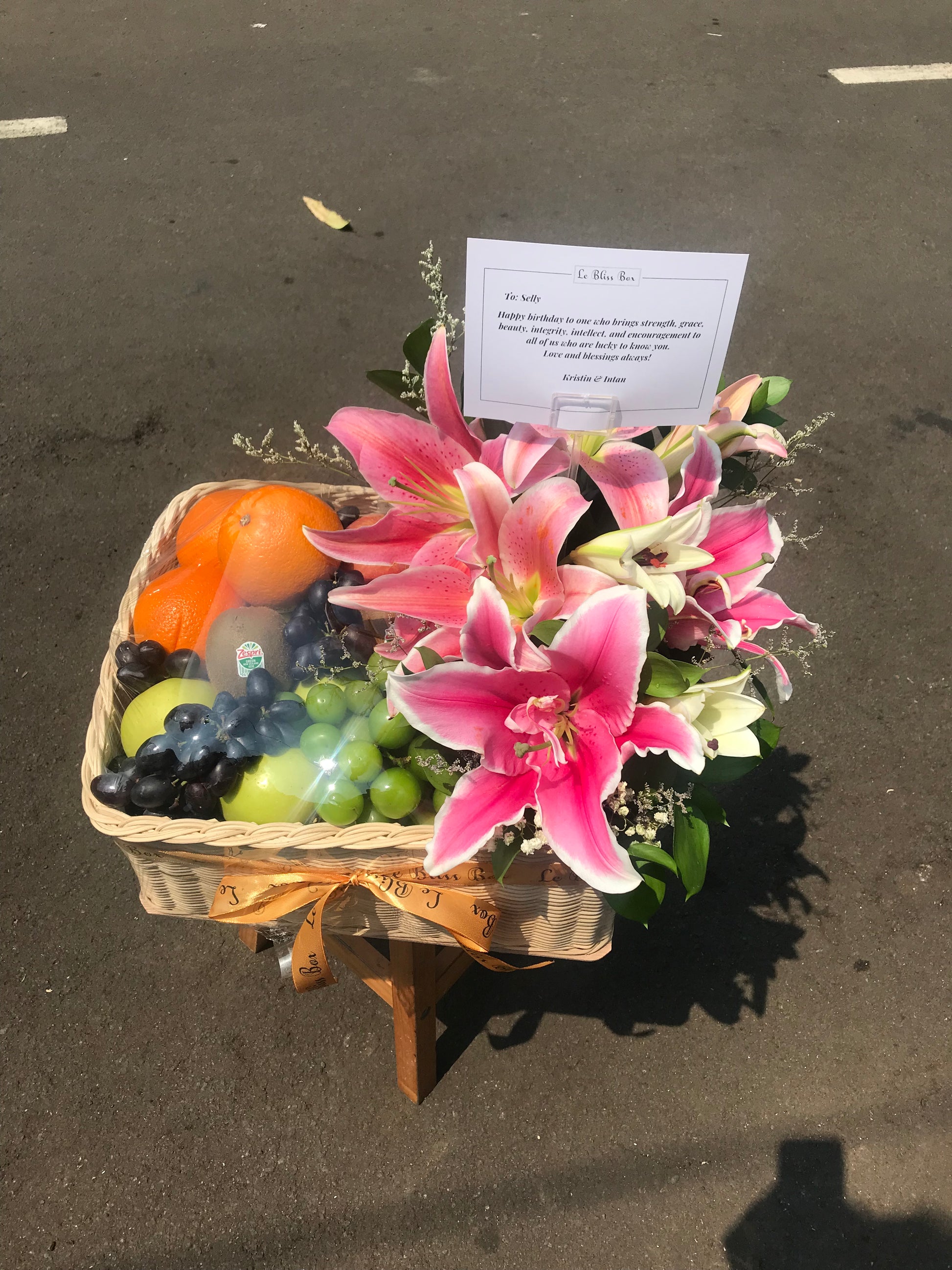 Parcel Buah Jakarta - Fruit Hamper Bintaro dan Jakarta | Toko Parcel Buah Mewah by Le Bliss Box - Hadiah Buah Segar dan Eksklusif untuk Semua Acara