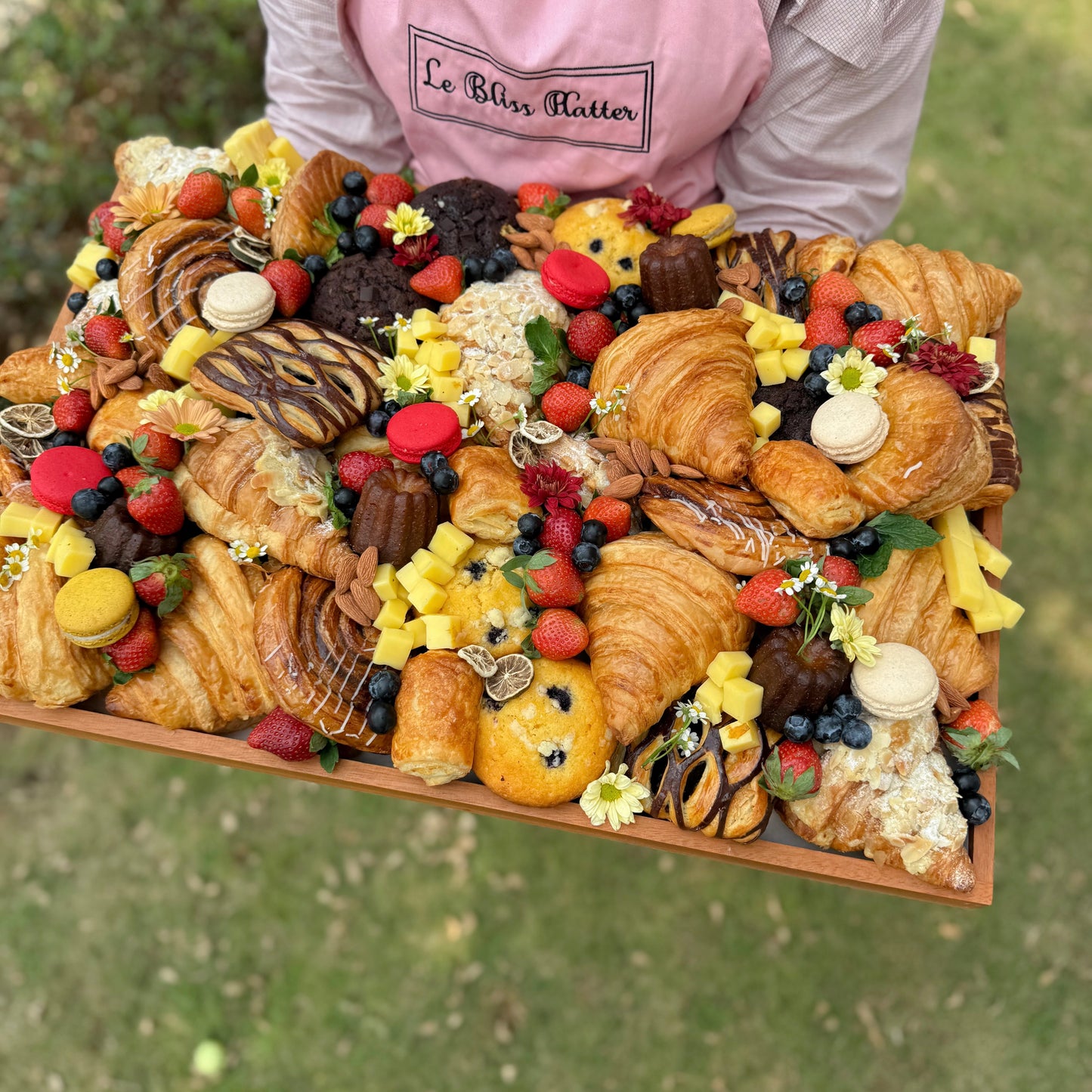 Le Grand Pastries Platter