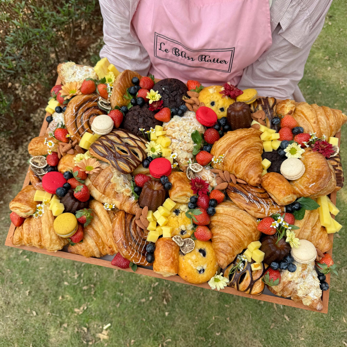 Le Grand Pastries Platter