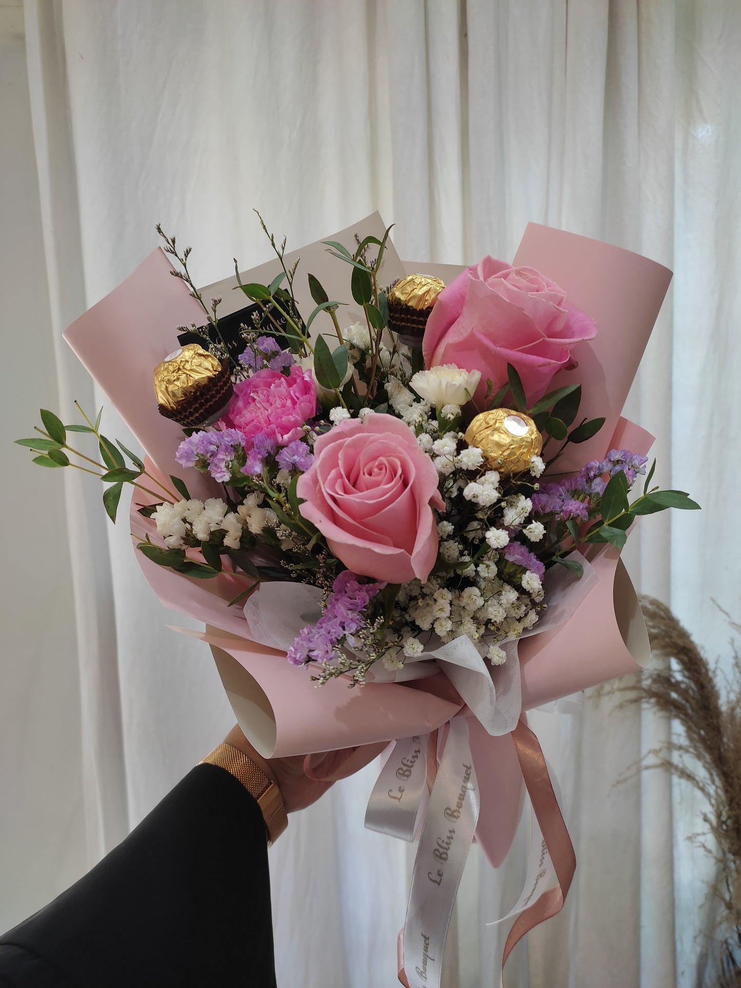 Hermosa Fererro Smallie Bouquet