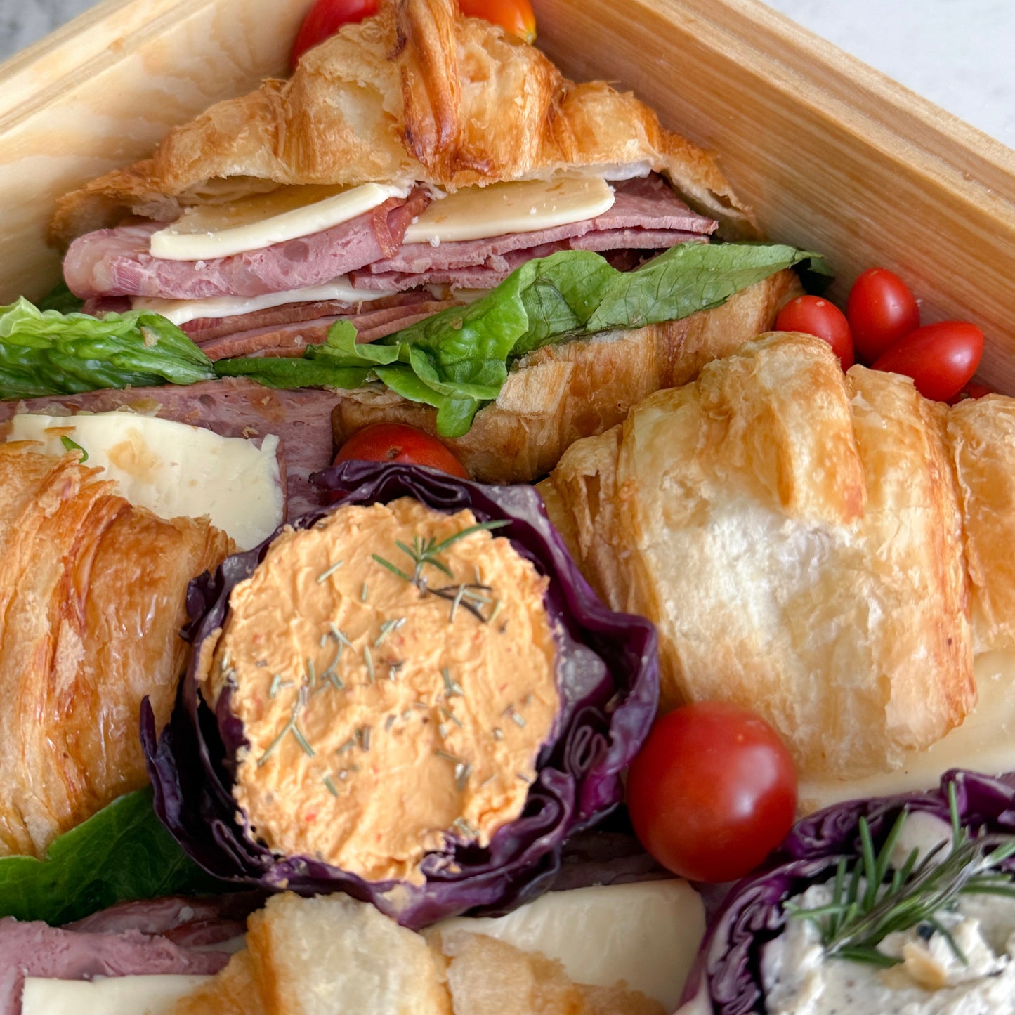 Croissant Sandwich Box