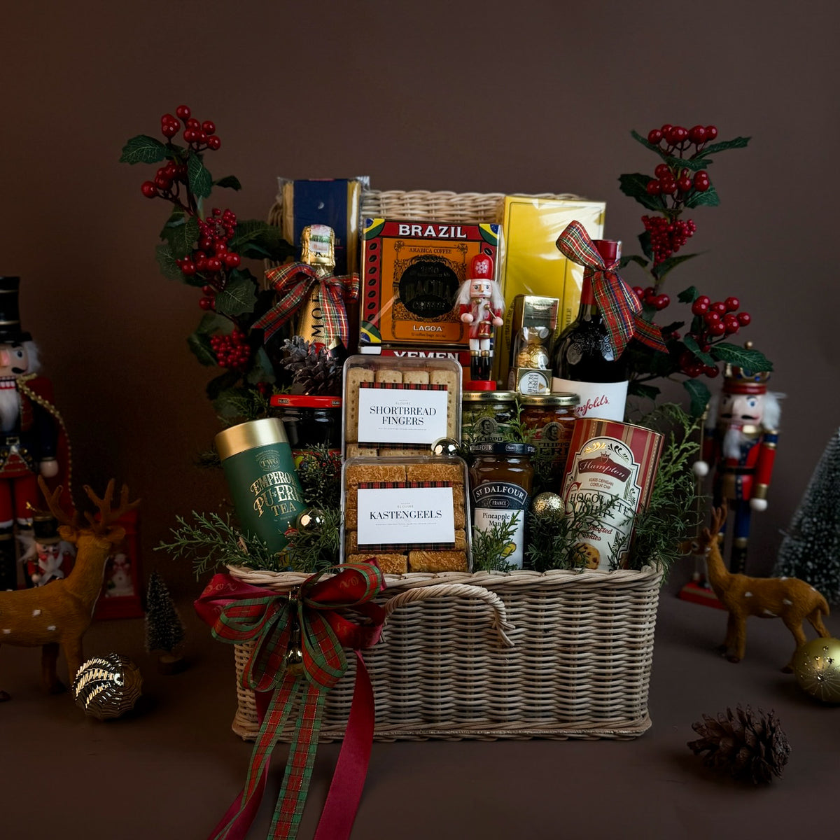 Christmas Gourmet Abundance Trunk Hamper