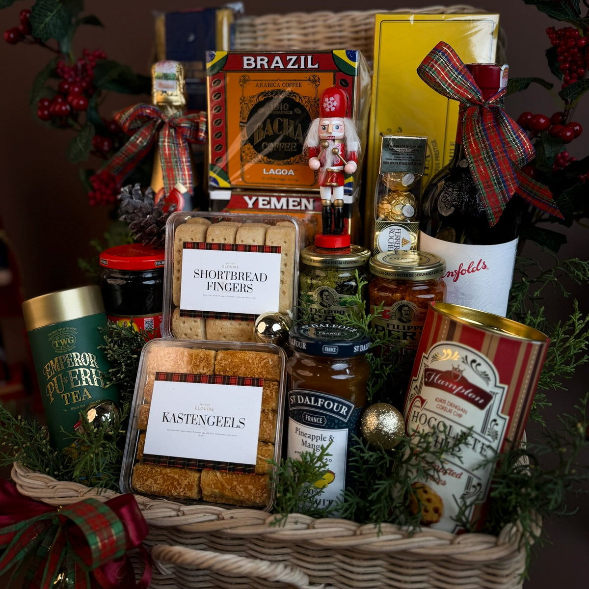Christmas Gourmet Abundance Trunk Hamper