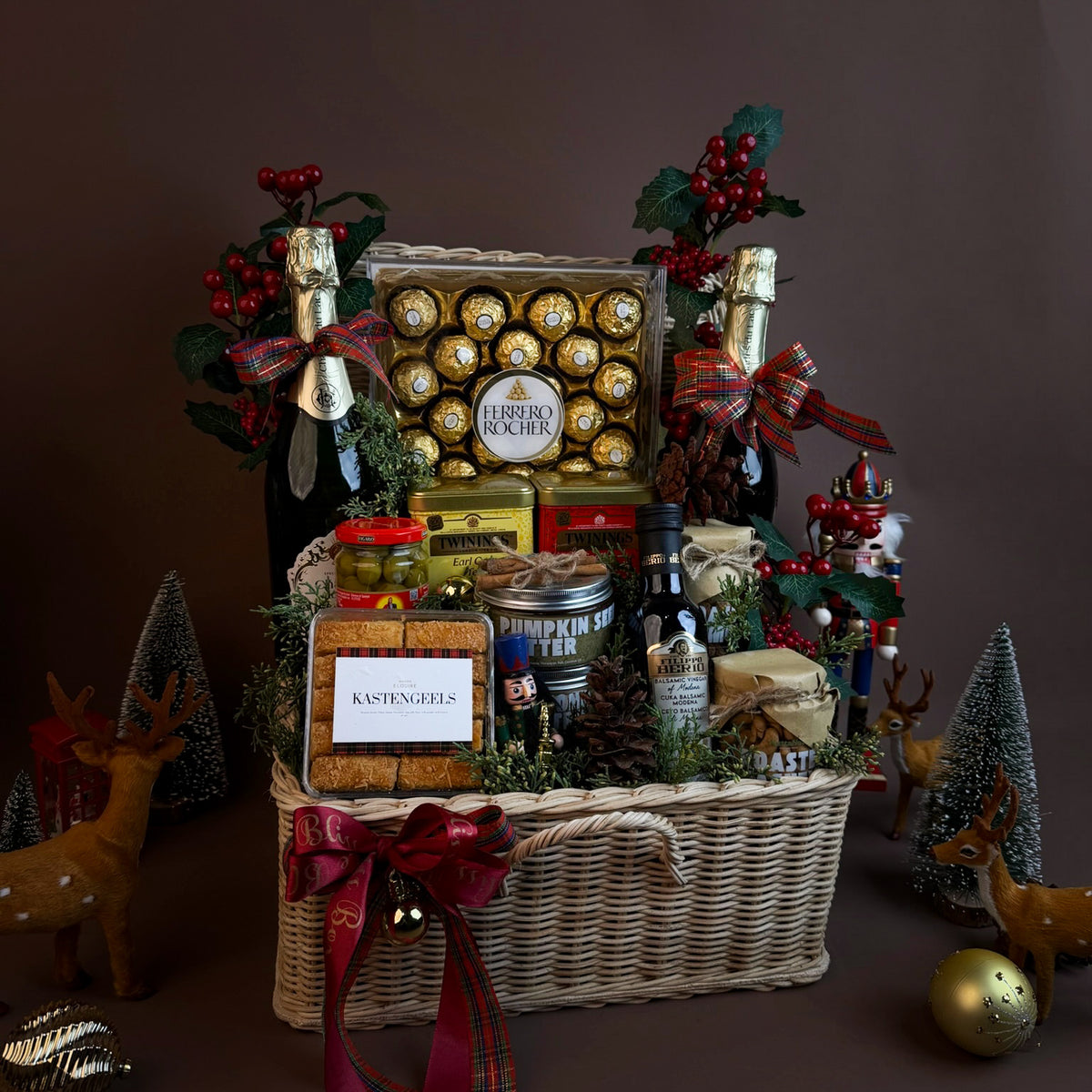 Sparkling Celebration Gourmet Hamper