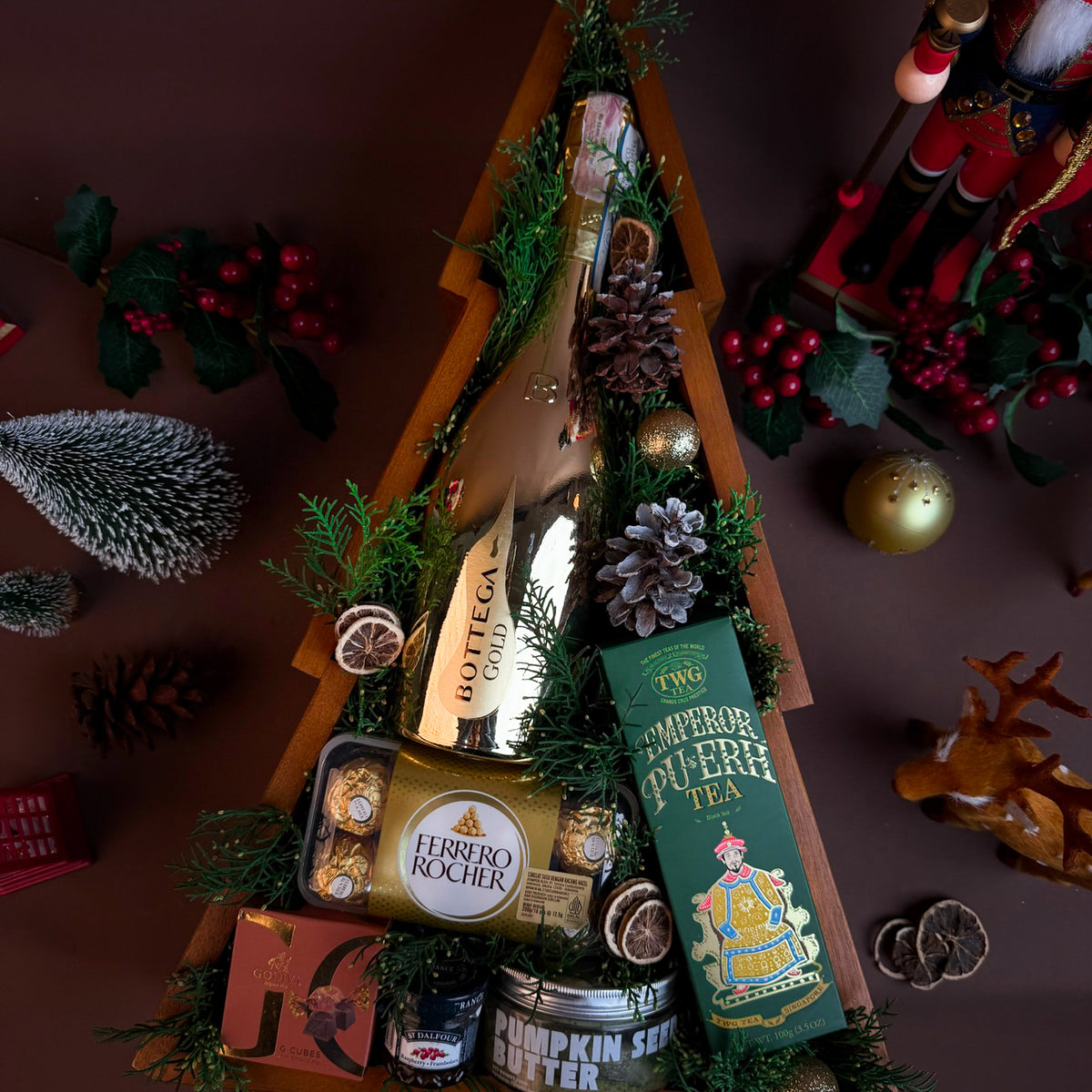 Bottega & Tea Xmas Tree