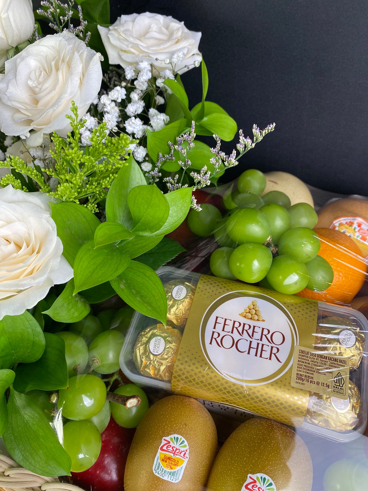 Ferrero White Rattan Fruit Box
