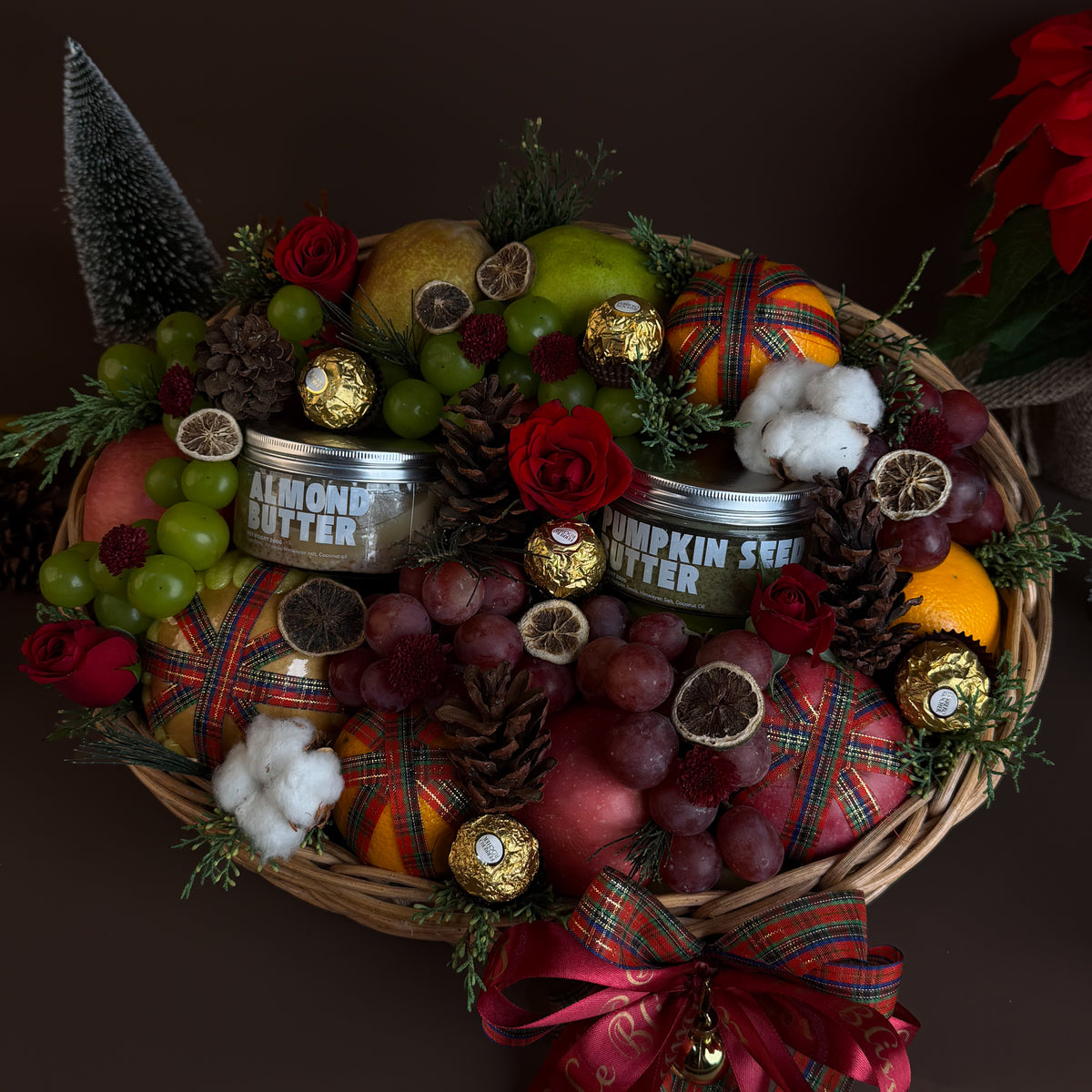 Xmas Fruit Nut Rattan Hamper