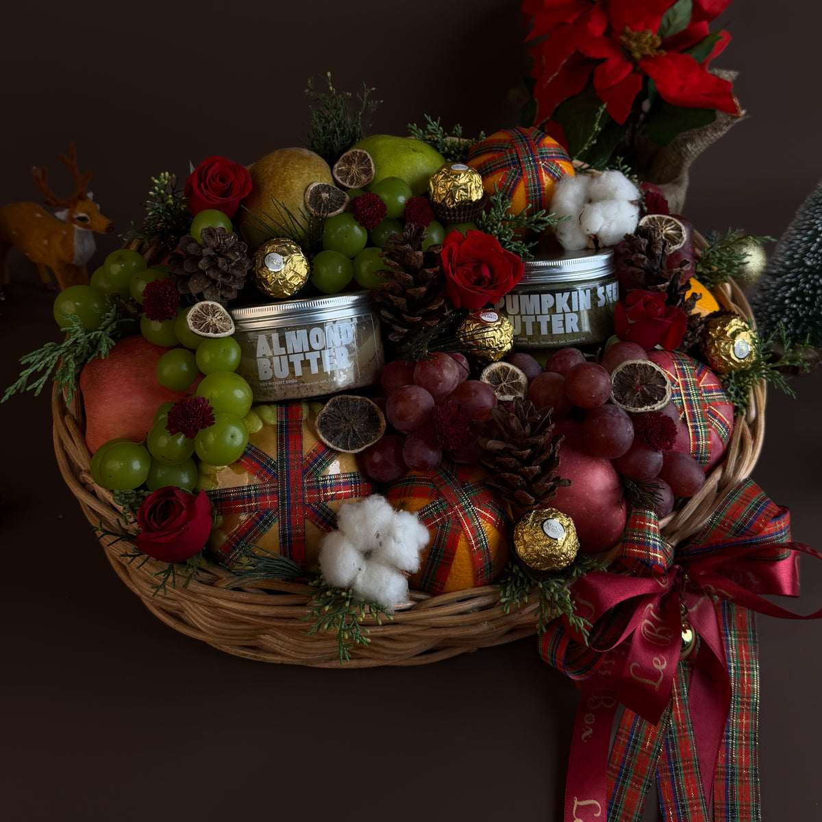 Xmas Fruit Nut Rattan Hamper