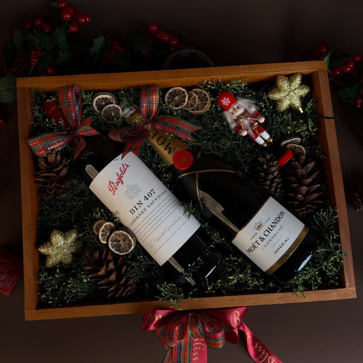 Nutcracker Double Wine Hamper