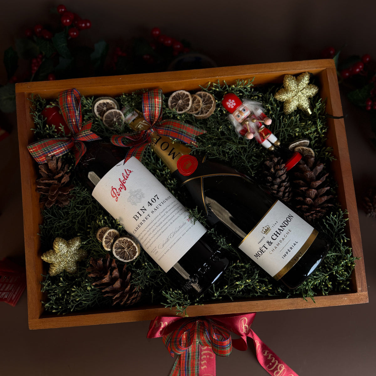 Nutcracker Double Wine Hamper