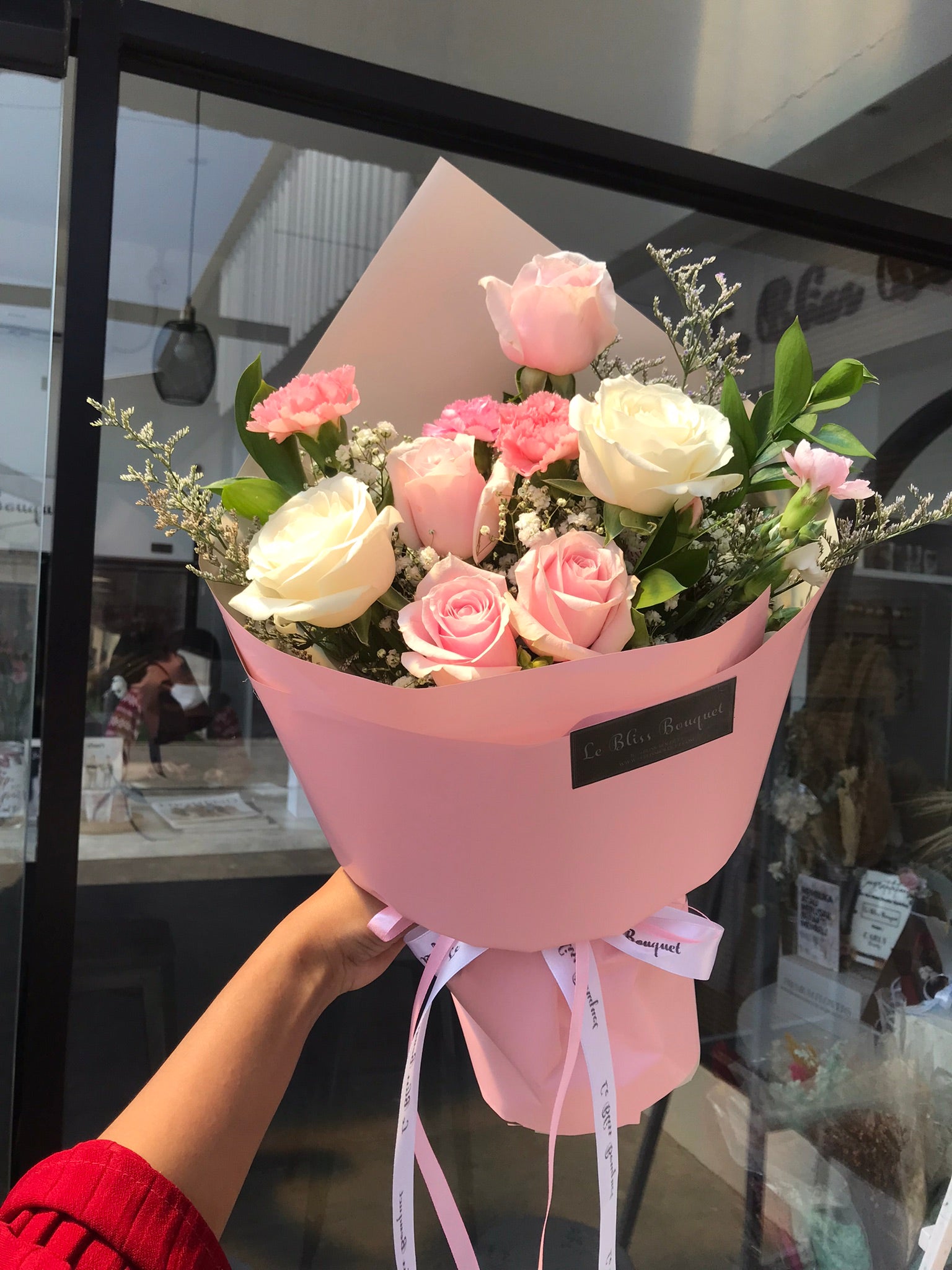 le bliss bouquet sweet pink cone surabaya florist - toko bunga surabaya