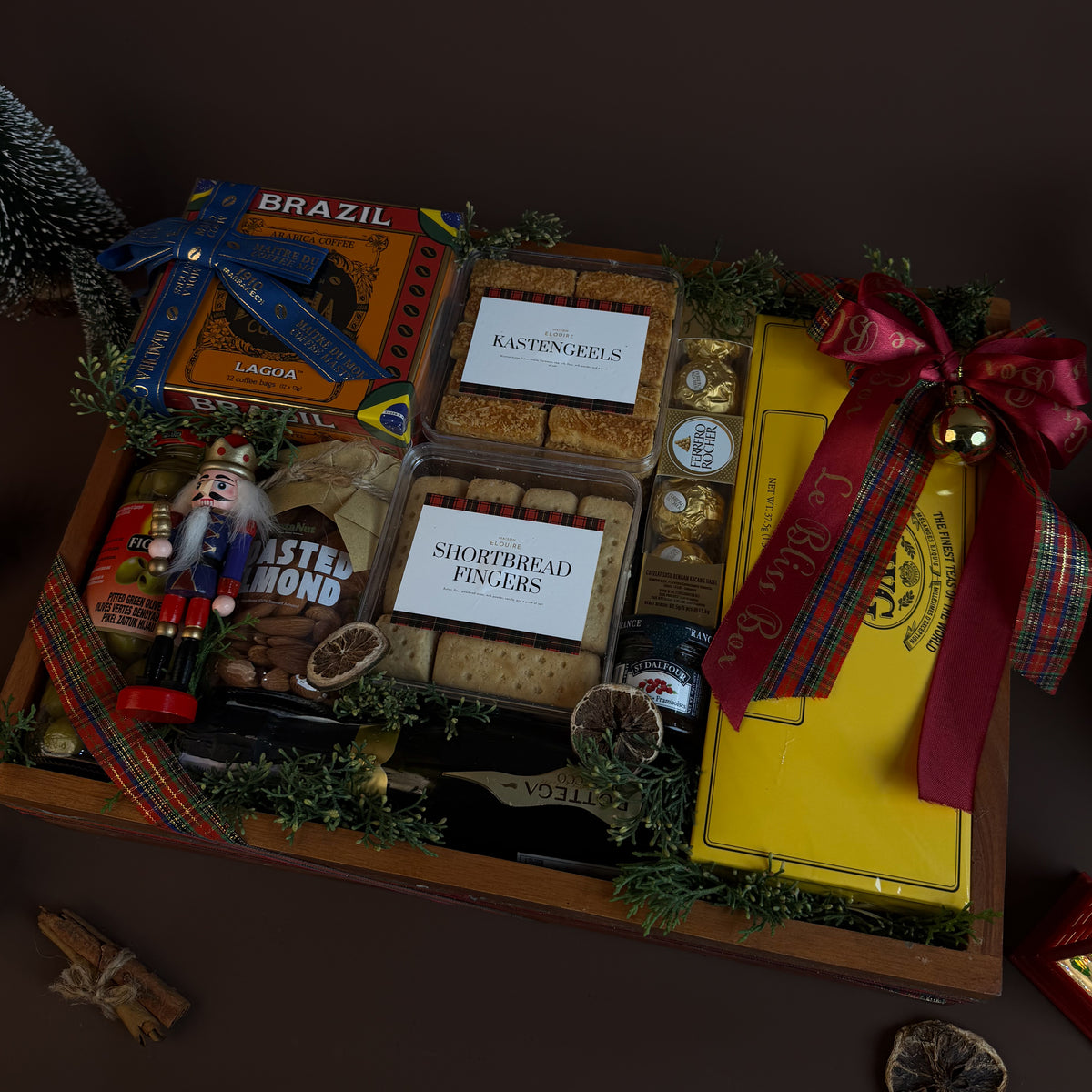 The Royal Flat Gourmet Hamper