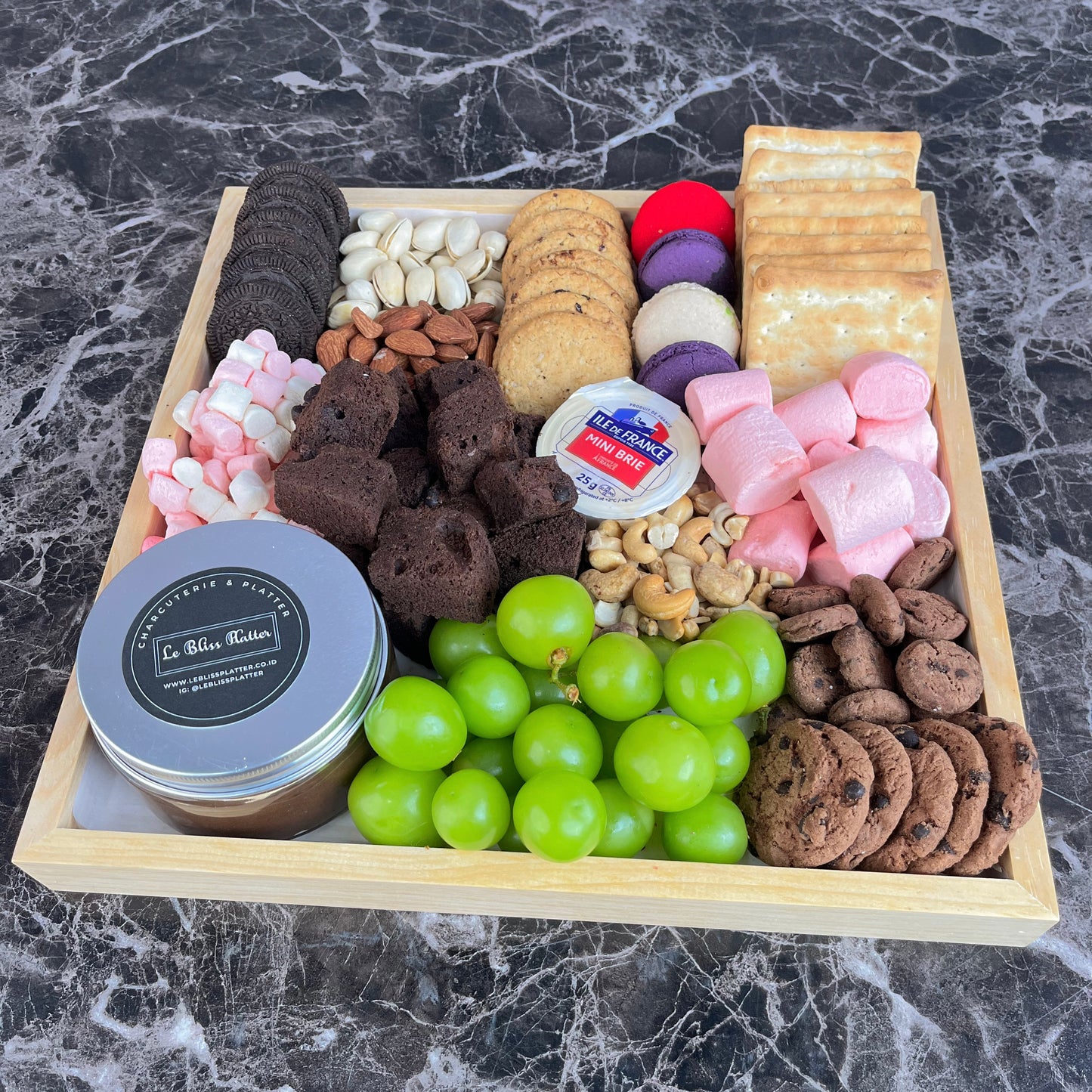 Small Sweet Grazing Platter