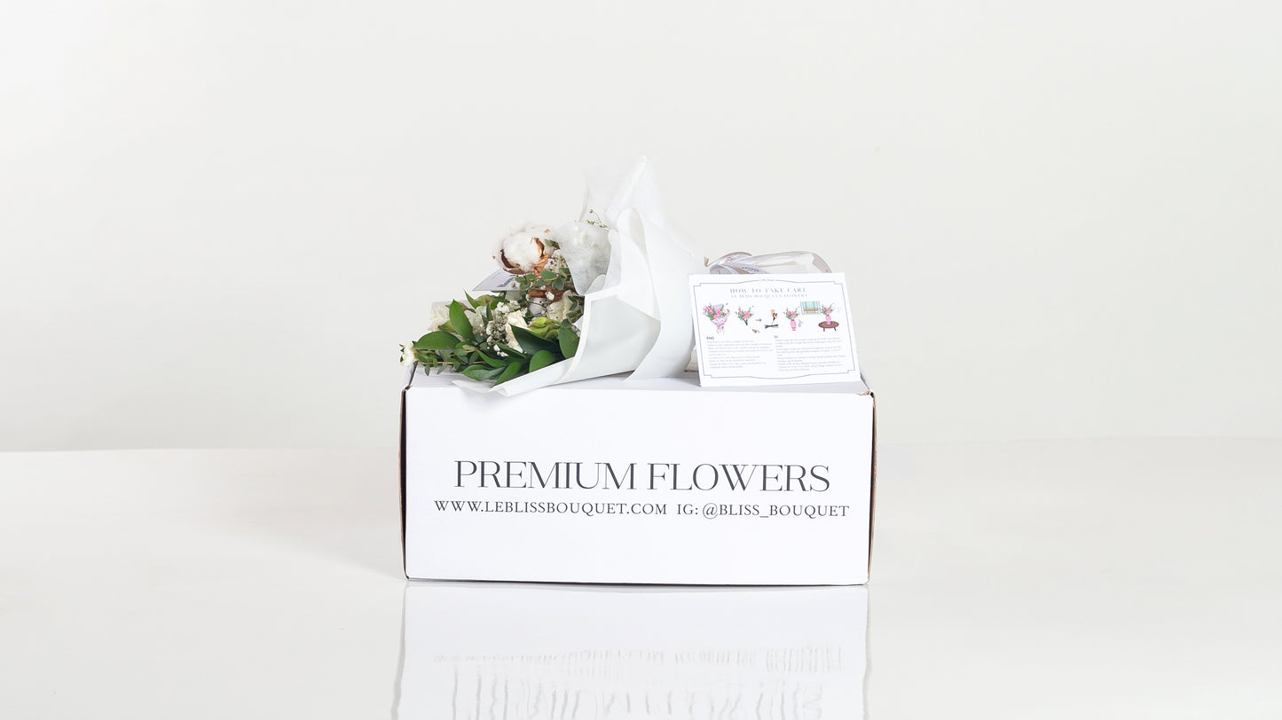 Smallie Nationwide White Cotton Bouquet - Le Bliss Bouquet