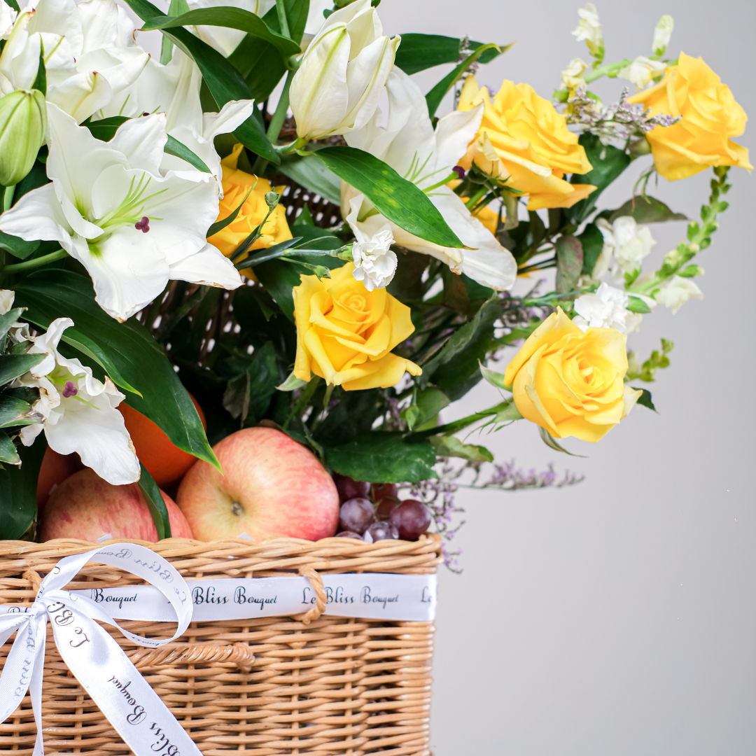 Parcel Buah Kekinian dengan Lily Wangi - Le Bliss Box | Pengiriman Cepat