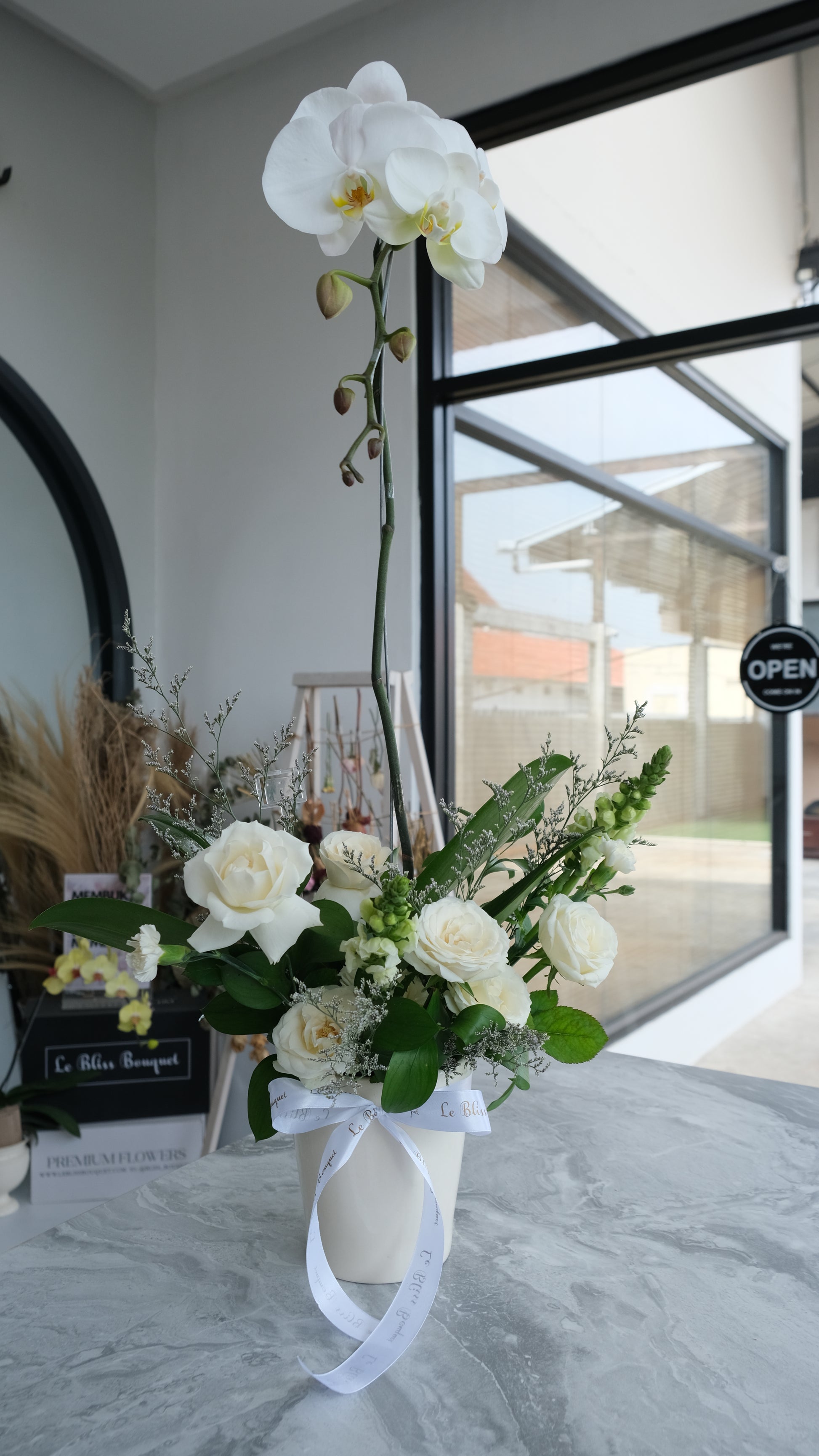 Rangkaian anggrek di Jakarta by Le Bliss Bouquet