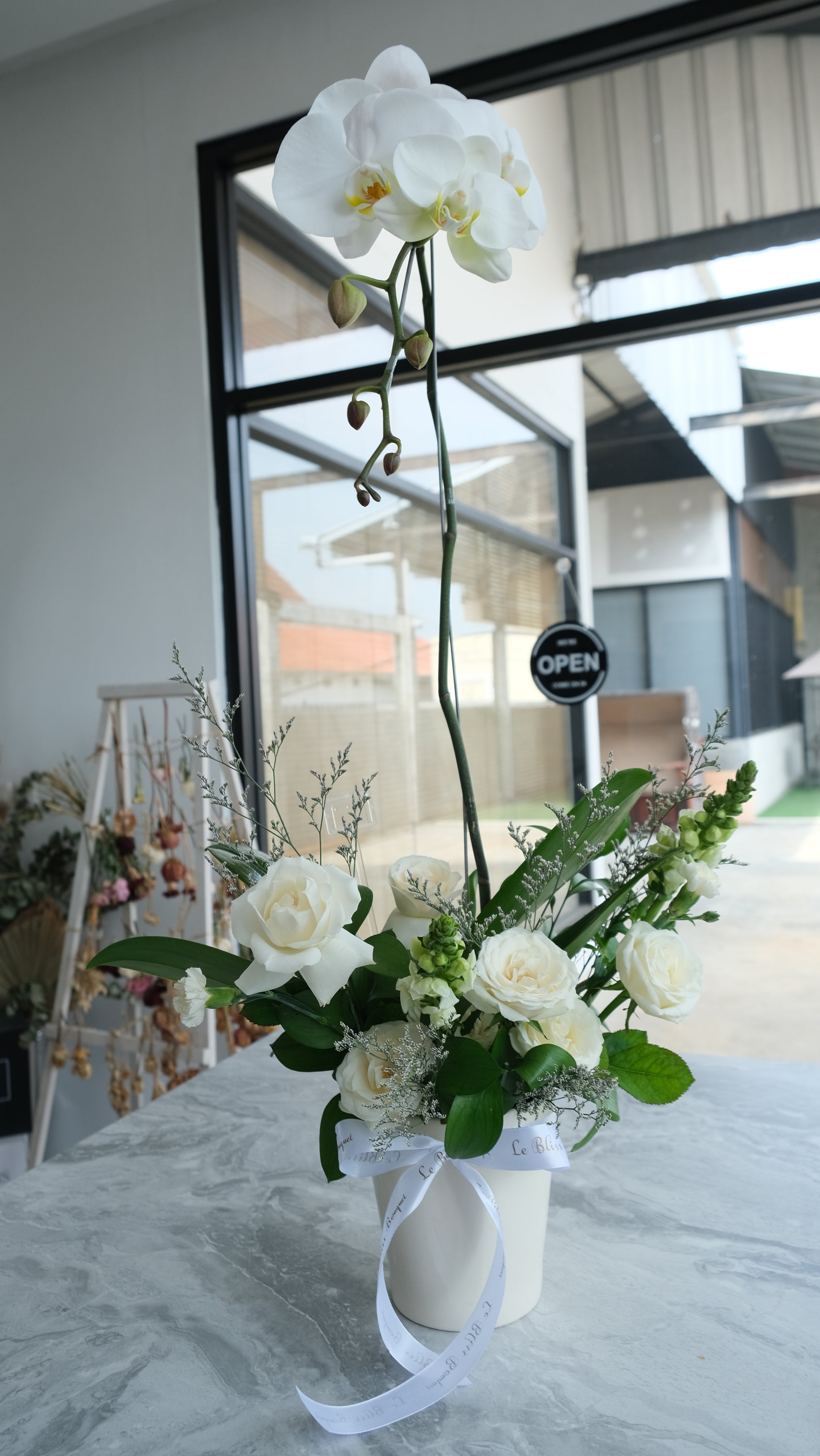 Rangkaian anggrek di jakarta selatan by Le Bliss Bouquet