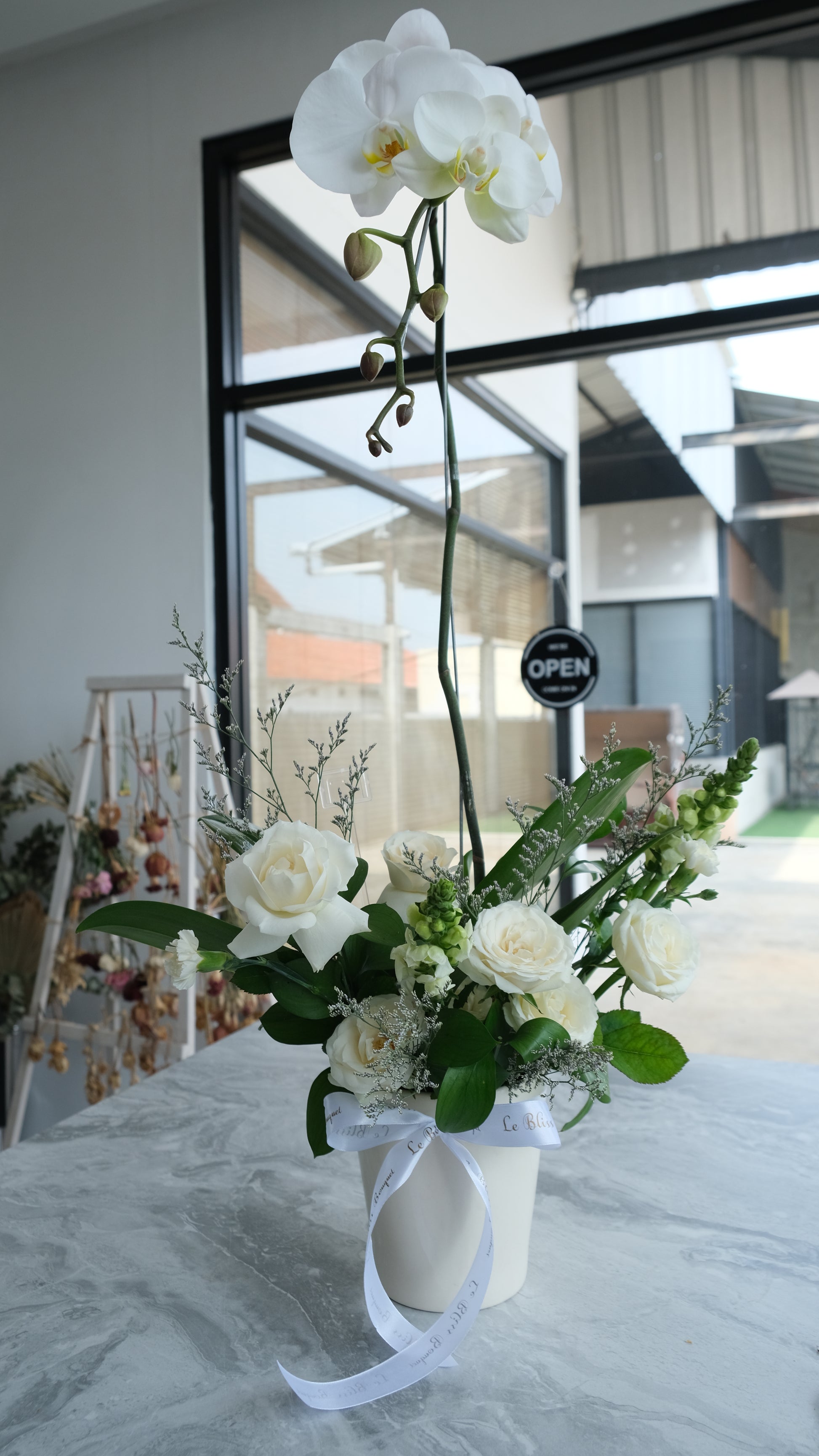 Rangkaian anggrek di jakarta utara by Le Bliss Bouquet