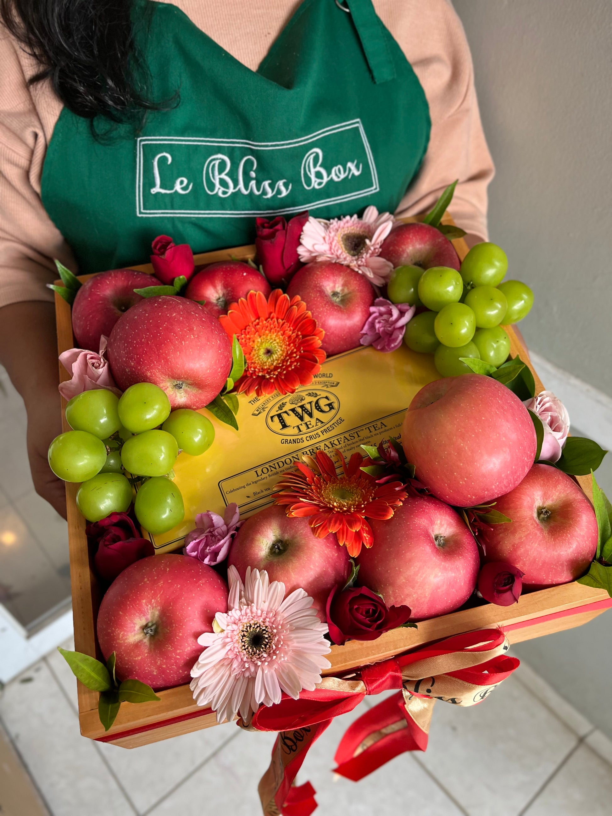  TWG Tea wooden fruit hamper with premium imported fruits, ideal for delivery in Jakarta, Bintaro, and Tangerang by Le Bliss 