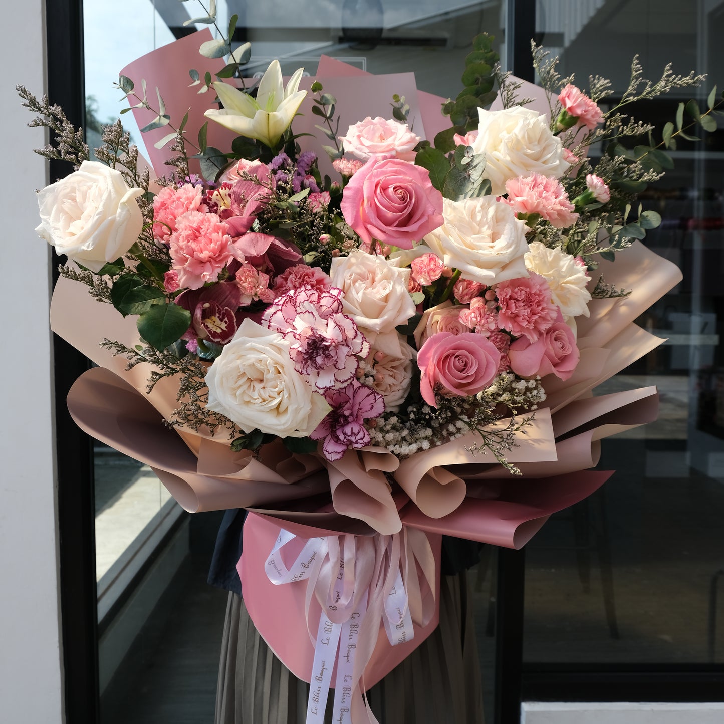 White O’Hara Hermosa Bouquet from Le Bliss Bouquet – florist Jakarta