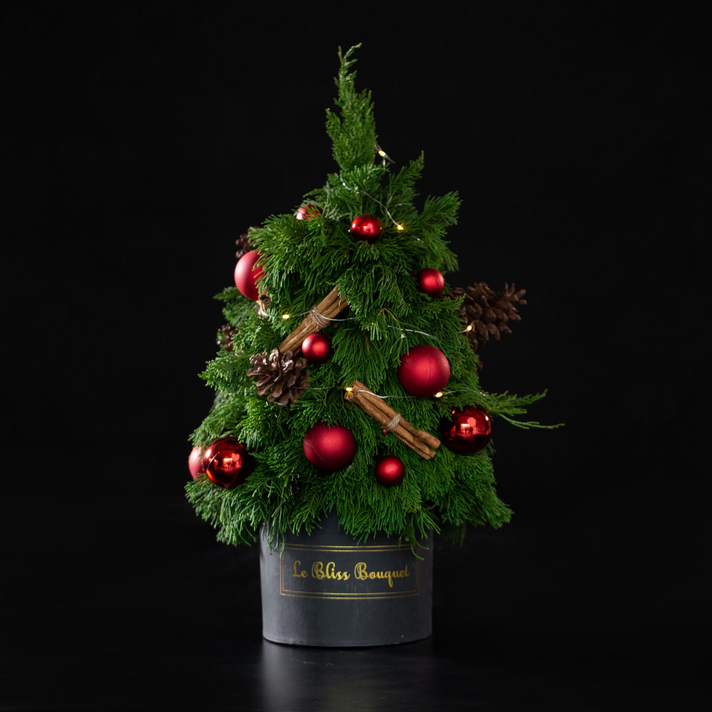 Fresh Christmas Tree Petite Bloombox