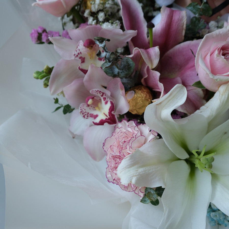 Ferrero Graduation Flower XL Bouquet