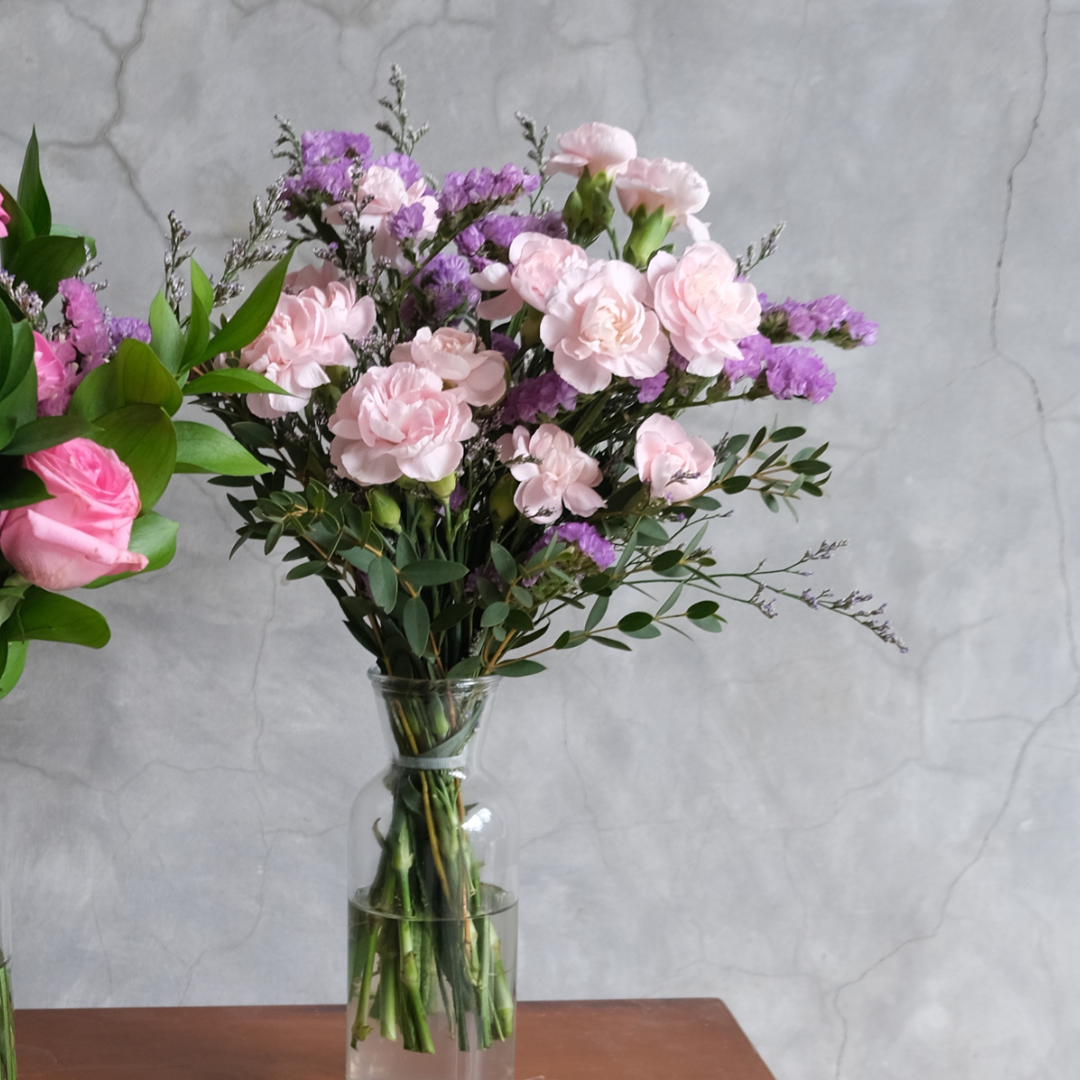 bouquet in a bottle with pastel flowers – perfect gift from Le Bliss Bouquet, florist Jakarta, Cirebon, Bintaro, Tangerang