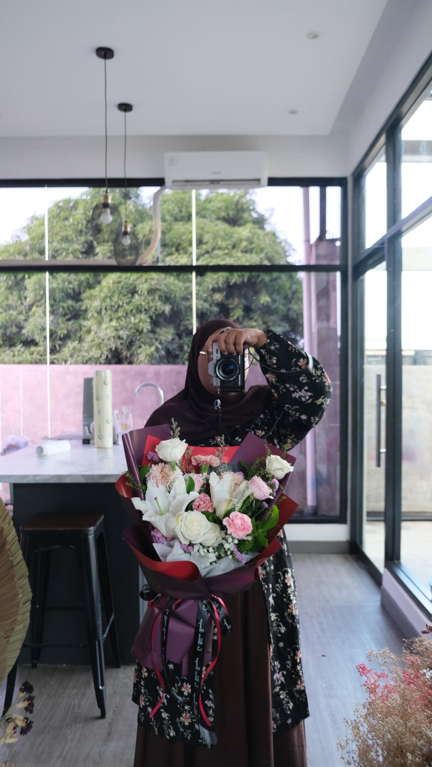bouquet medium by le bliss bouquet Florist surabaya, toko bunga surabaya.